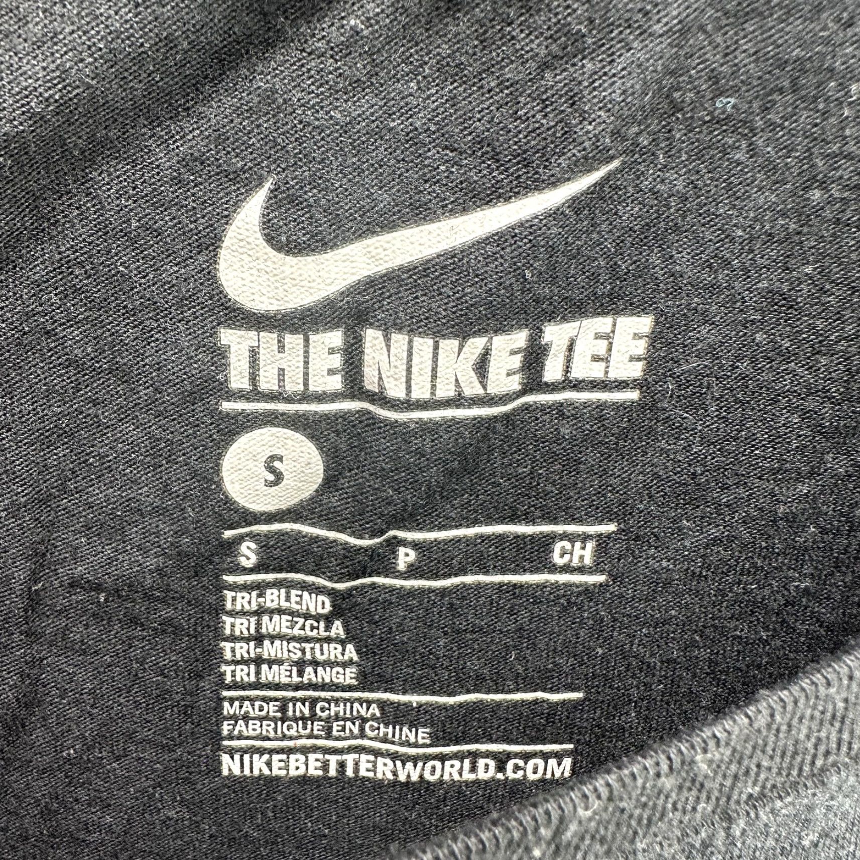 Nike Nike Shirt Mens Small Black Pocket Tee The Nike Tee Tri-Blend Graphic Athletic Size US S / EU 44-46 / 1 - 7 Thumbnail