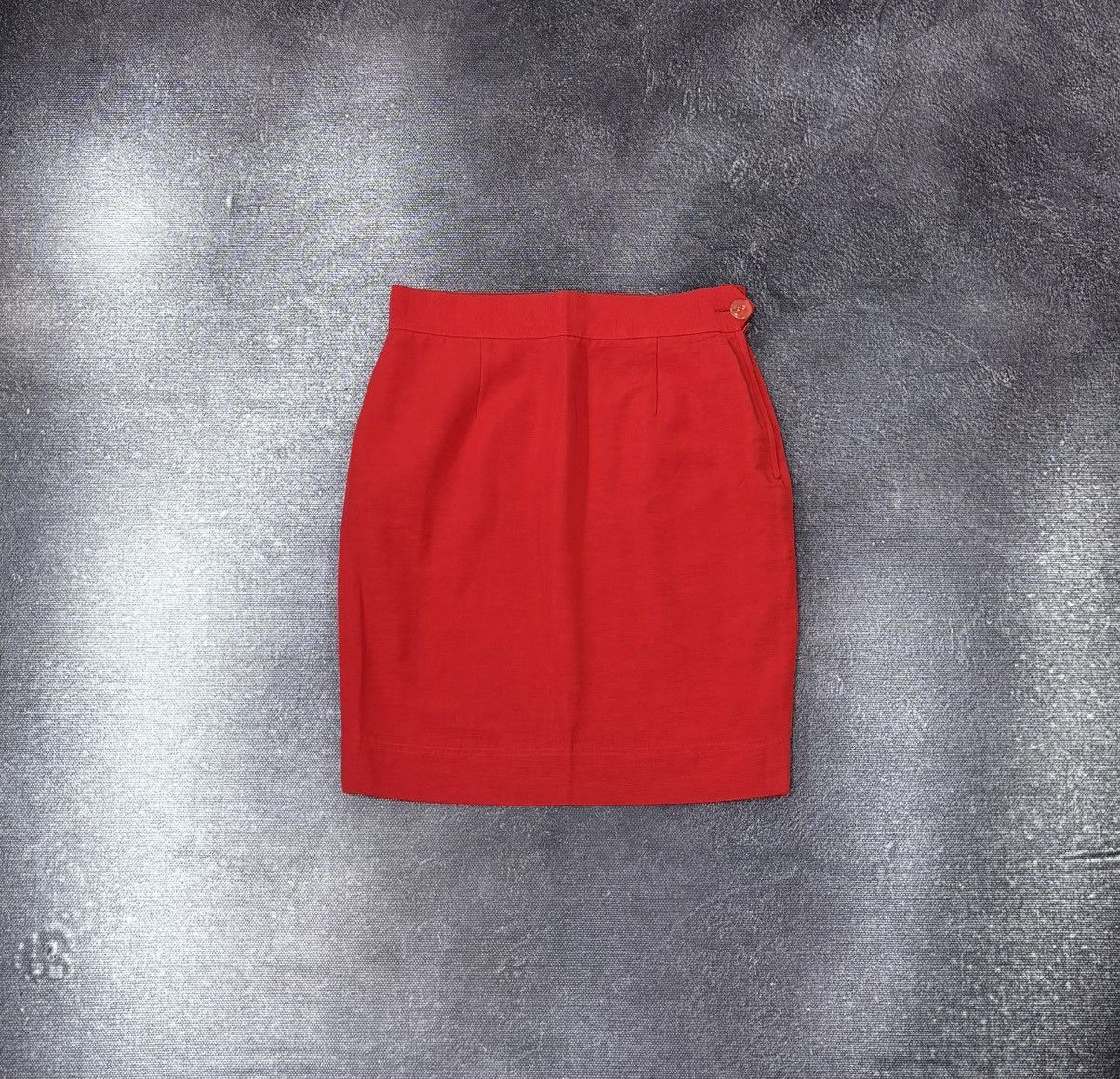 Moschino Moschino Cheap And Chic Red Luxury Straight Pencil Skirt Size 34" / US 12 / IT 48 - 1 Thumbnail