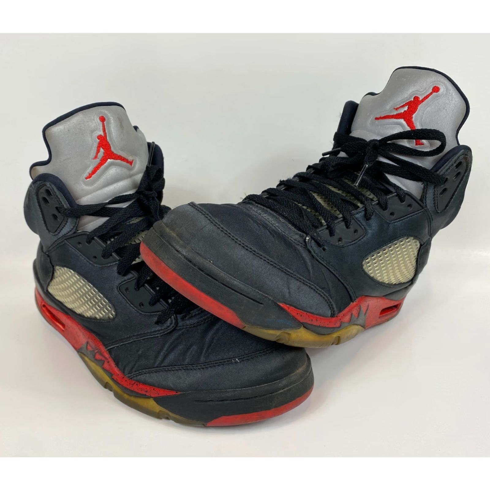 Jordan Brand Nike Air Jordan 5 Retro Satin Bred Main Selling Point Sneaker Mens US 12 Black 136027-006 2018 Size ONE SIZE - 4 Thumbnail