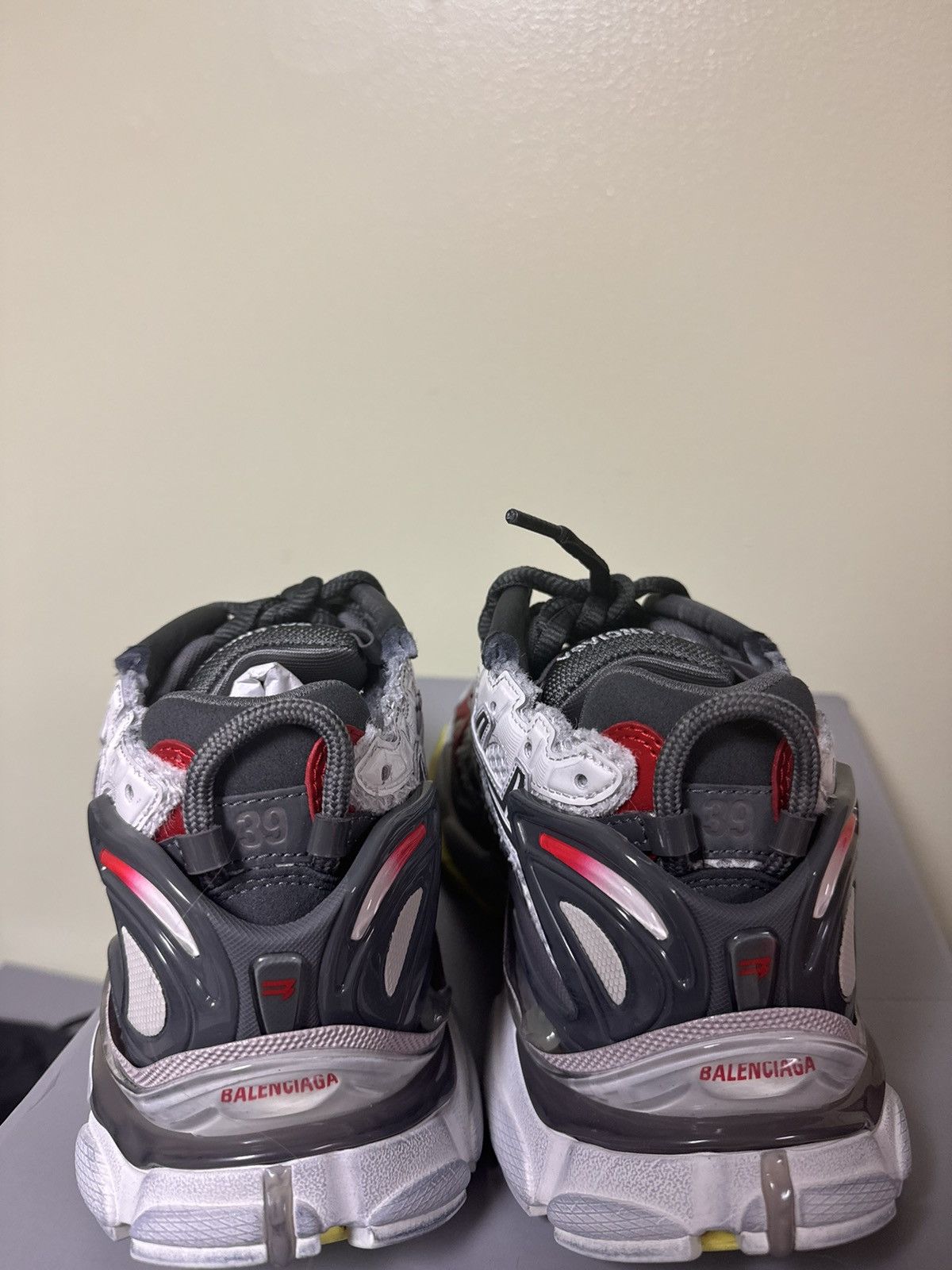 Balenciaga Balenciaga multicolor runner 40 Size US 6 / EU 39 - 4 Thumbnail