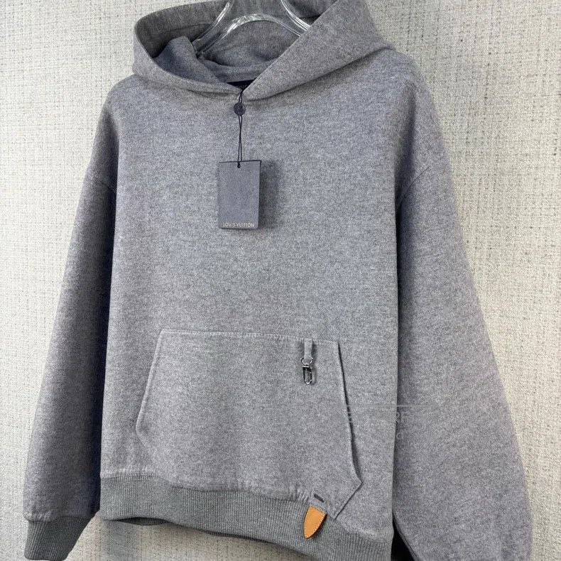 Louis Vuitton Louis Vuitton Solid cashmere-blend hooded sweatshirt Size US S / EU 44-46 / 1 - 2 Thumbnail