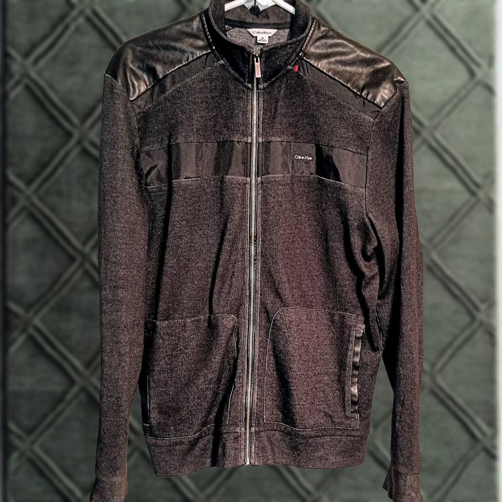 Calvin Klein VINTAGE Calvin Klein Zip Up Jacket Faux Leather Shoulders Men's M Black Motorcycle Jacket Mens Vintage Clothes Stores Size US M / EU 48-50 / 2 - 1 Thumbnail