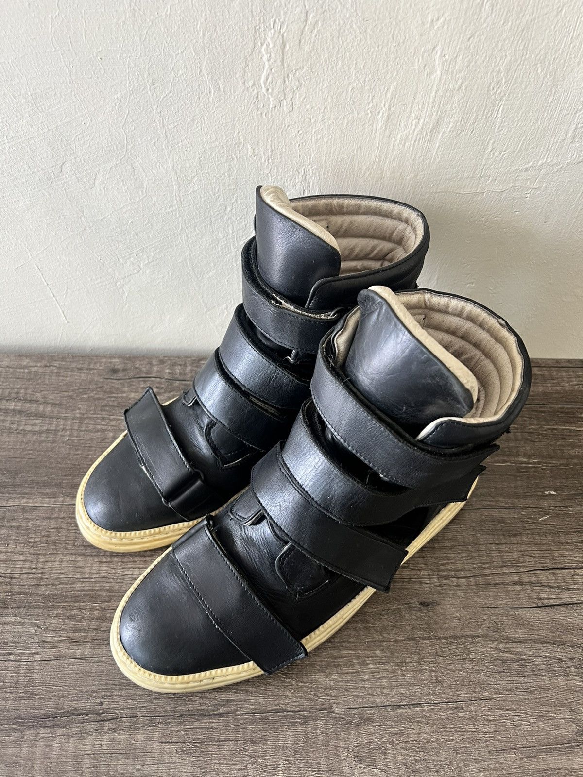 SWEAR London Vintage Swear London Archival Multi-Strap Sneakers Size US 9 / EU 42 - 2 Thumbnail