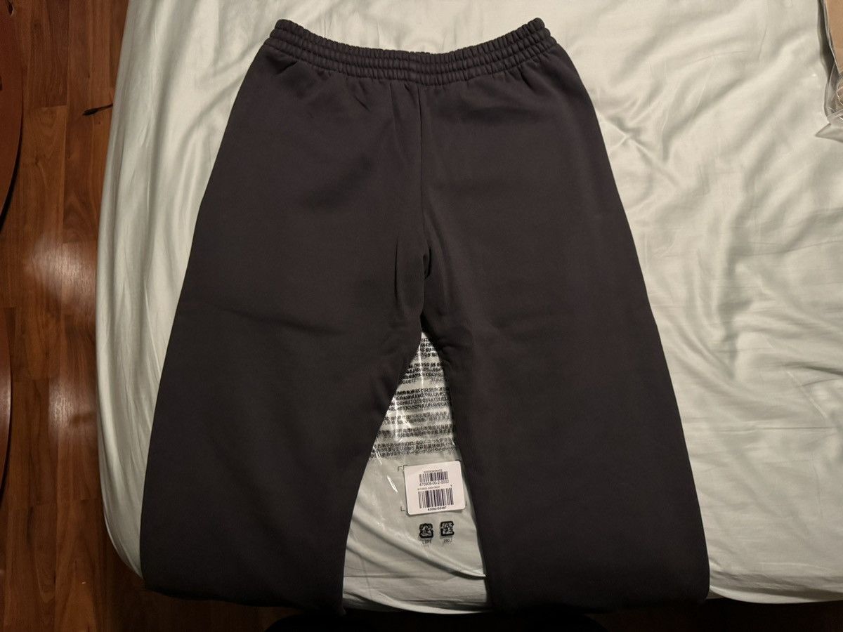 Balenciaga × Gap × Kanye West Yeezy Gap Sweatpants Black Size Small (Women’s/Unisex) Size US 30 / EU 46 - 3 Thumbnail