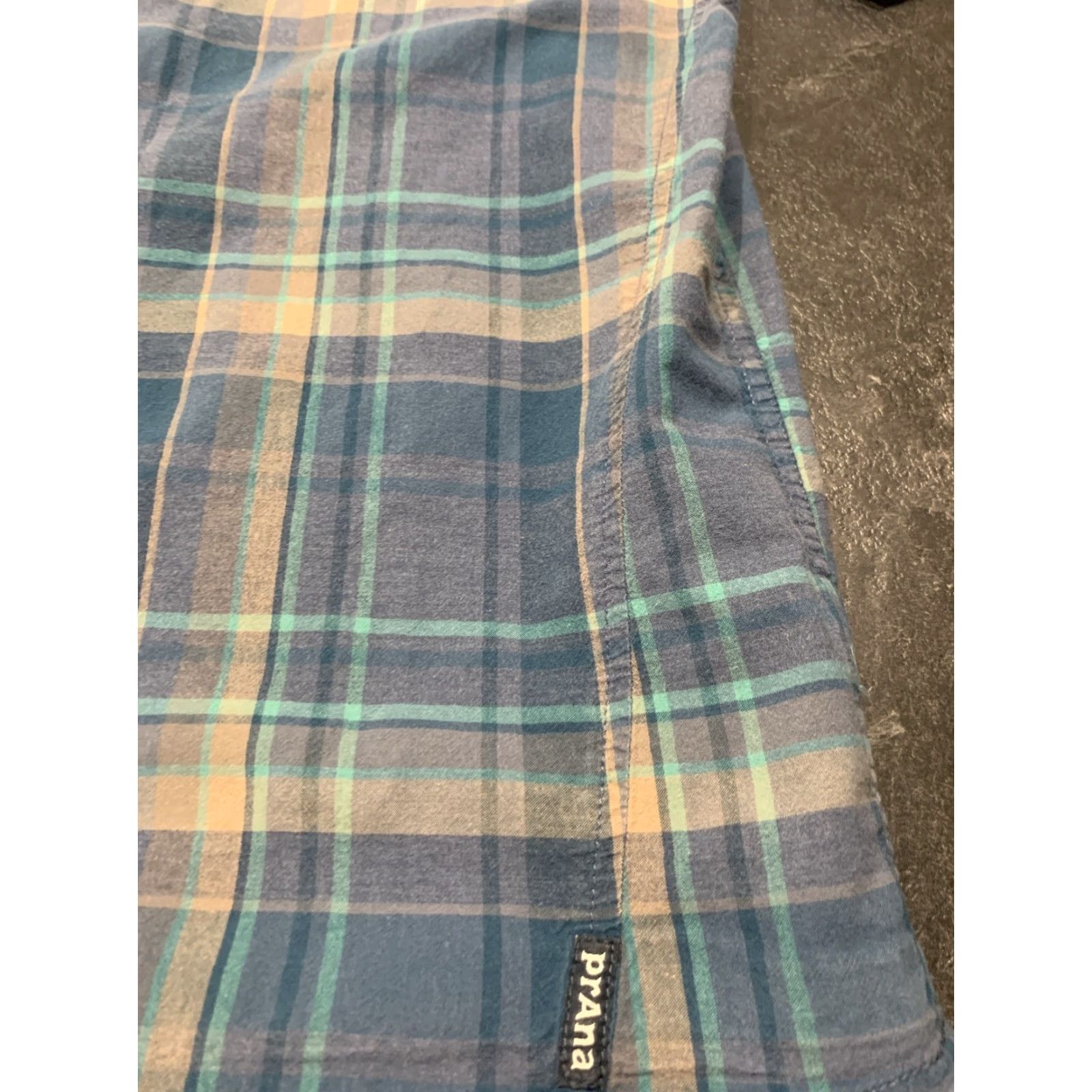 Prana prAna Men's Short Sleeve Button-Down Shirt Blue Plaid XL Casual All Seasons Size US XL / EU 56 / 4 - 2 Thumbnail