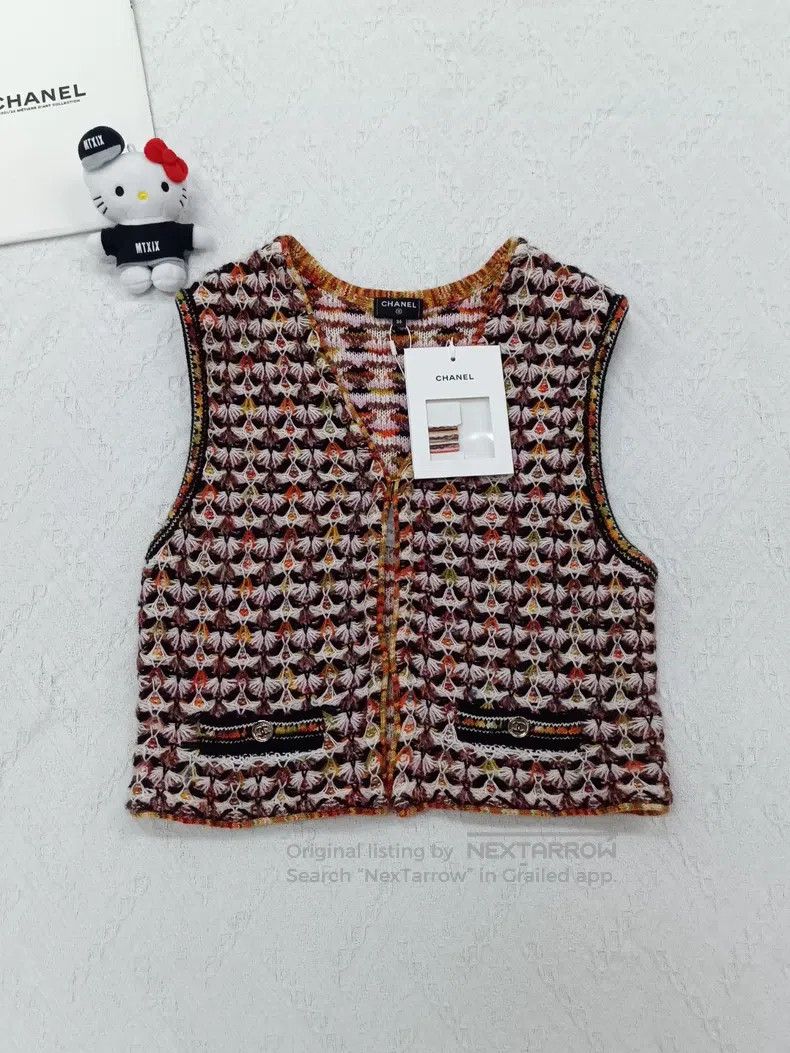 Chanel Chanel Thick thread braided knitted vest Size XS / US 0-2 / IT 36-38 - 1 Thumbnail