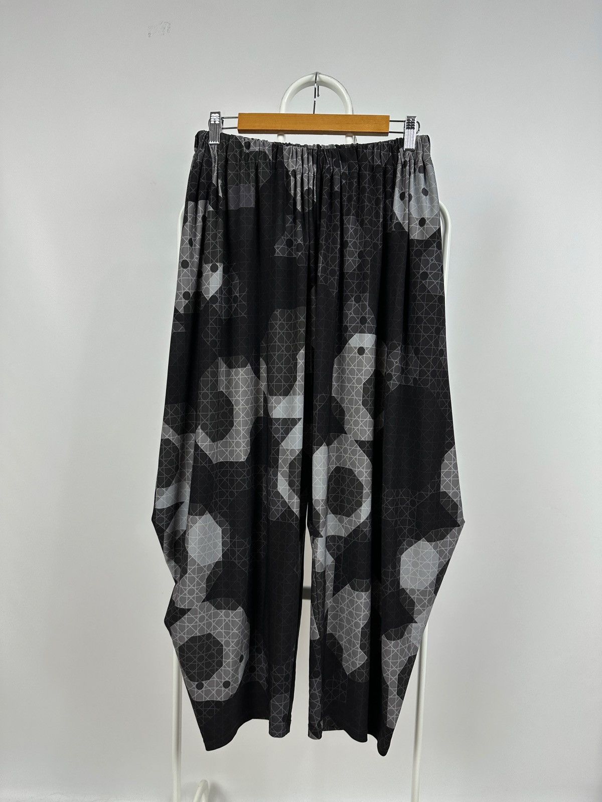 Issey Miyake Vintage Issey Miyake Geometric Pleated Pant Size US 32 / EU 48 - 1 Thumbnail