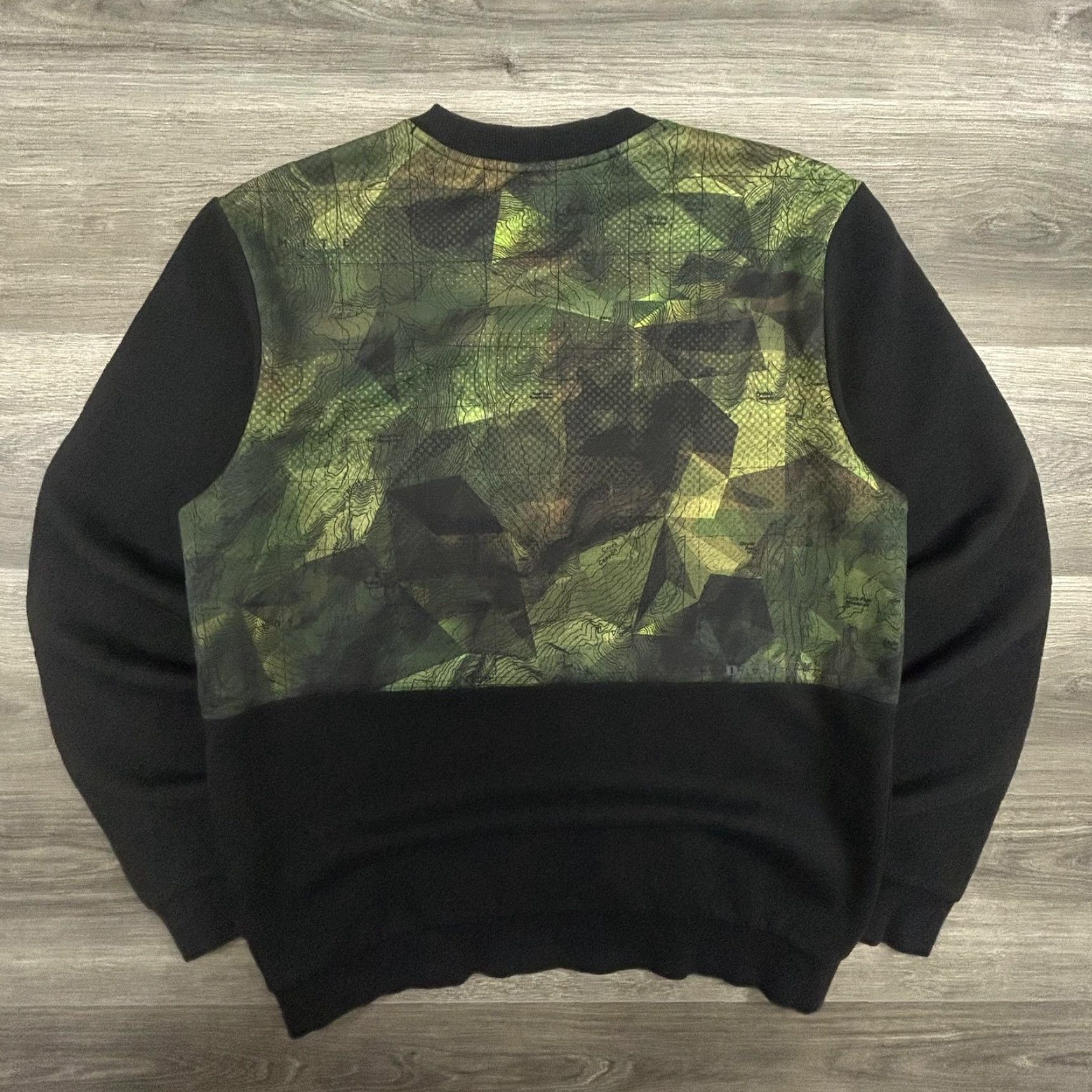 Oakley Oakley Sweatshirt Mens XL Black Camo Performance Fit Crewneck Logo Graphic Print Pullover Knitted Knit Regular Sleeve Boys Mens to Adults? Size US XL / EU 56 / 4 - 2 Thumbnail