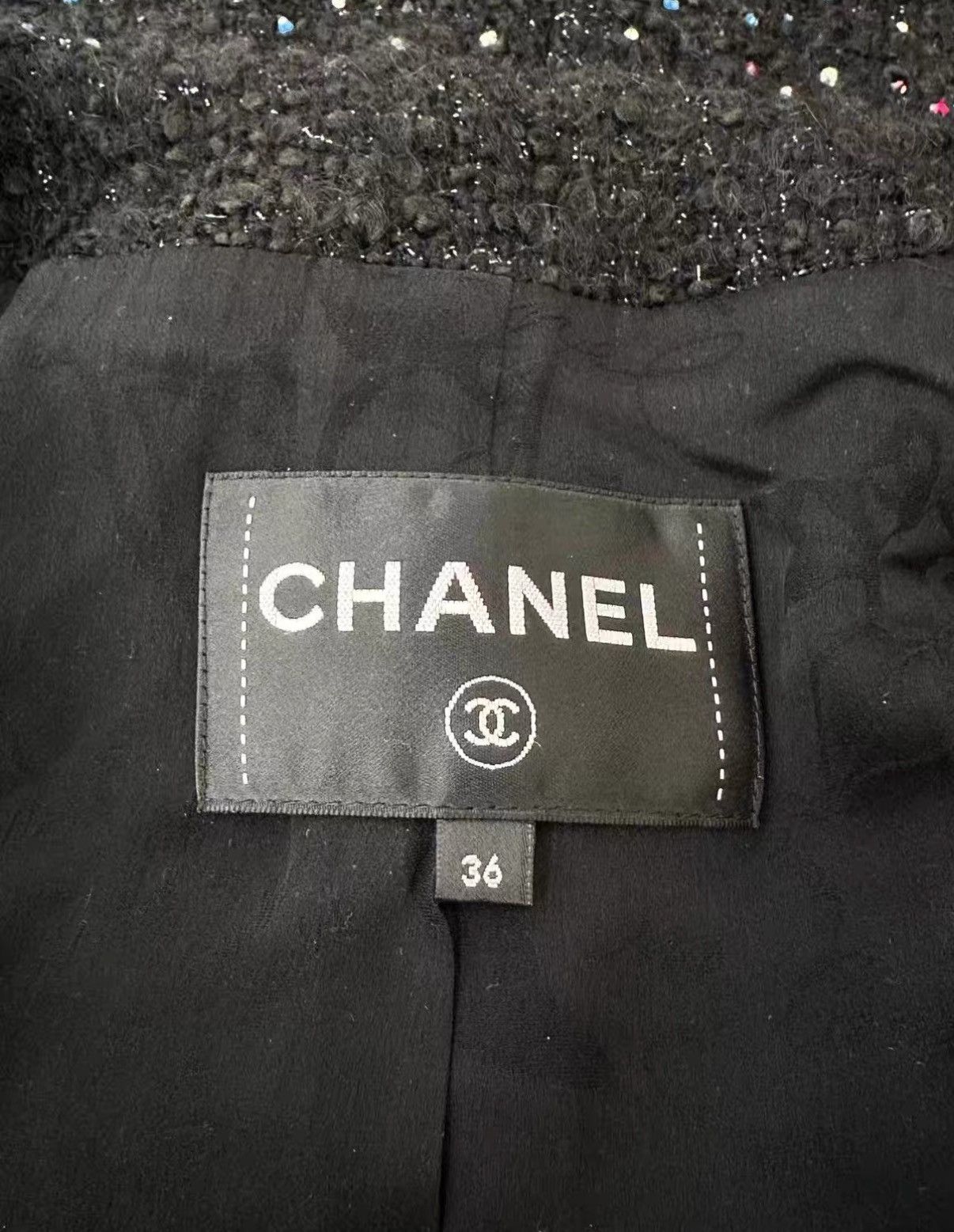 Chanel Chanel runway center long coat J38 Size XS / US 0-2 / IT 36-38 - 3 Thumbnail
