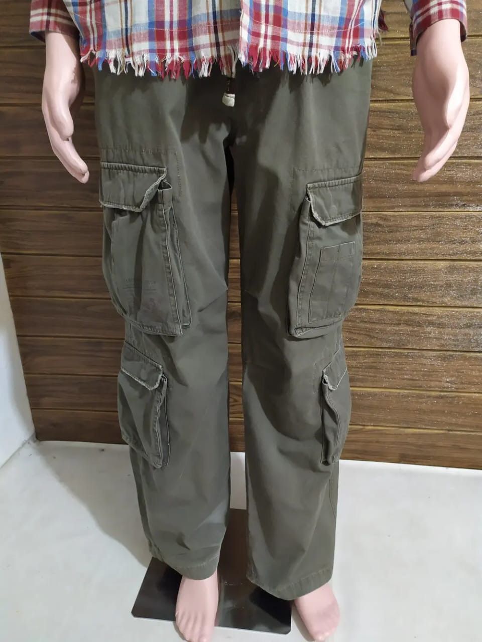 Abercrombie & Fitch Abercrombie & Fitch Multipocket Cargo Tactical Pants Size US 32 / EU 48 - 12 Thumbnail