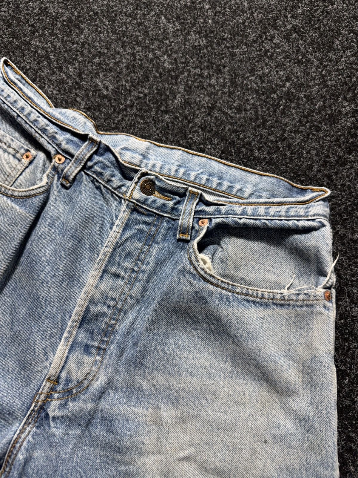 Levi's Vintage Clothing Vintage 90s Levi's 618 Relaxed Straight Light Wash Jeans Size US 32 / EU 48 - 9 Thumbnail