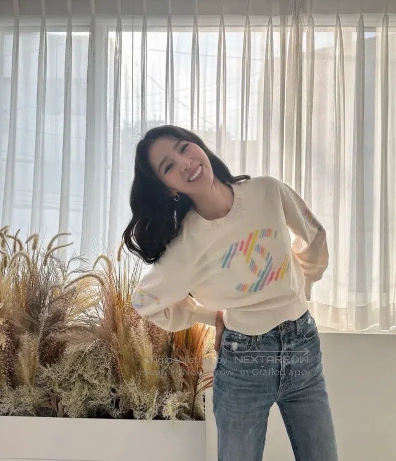 Chanel 19C white cashmere knitwear sweater