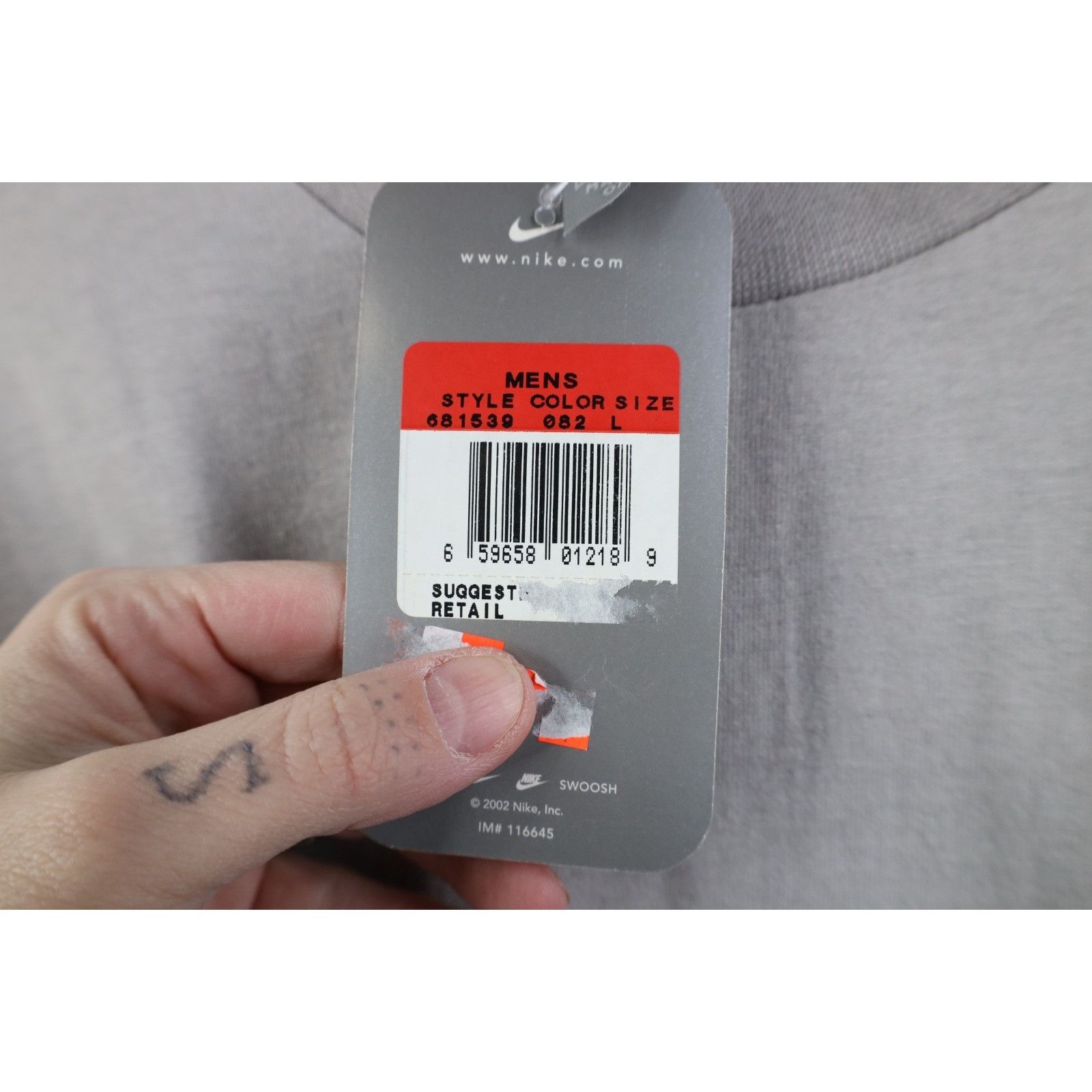 Nike Deadstock Vintage Nike Travis Scott Center Swoosh T-Shirt Size US L / EU 52-54 / 3 - 7 Thumbnail