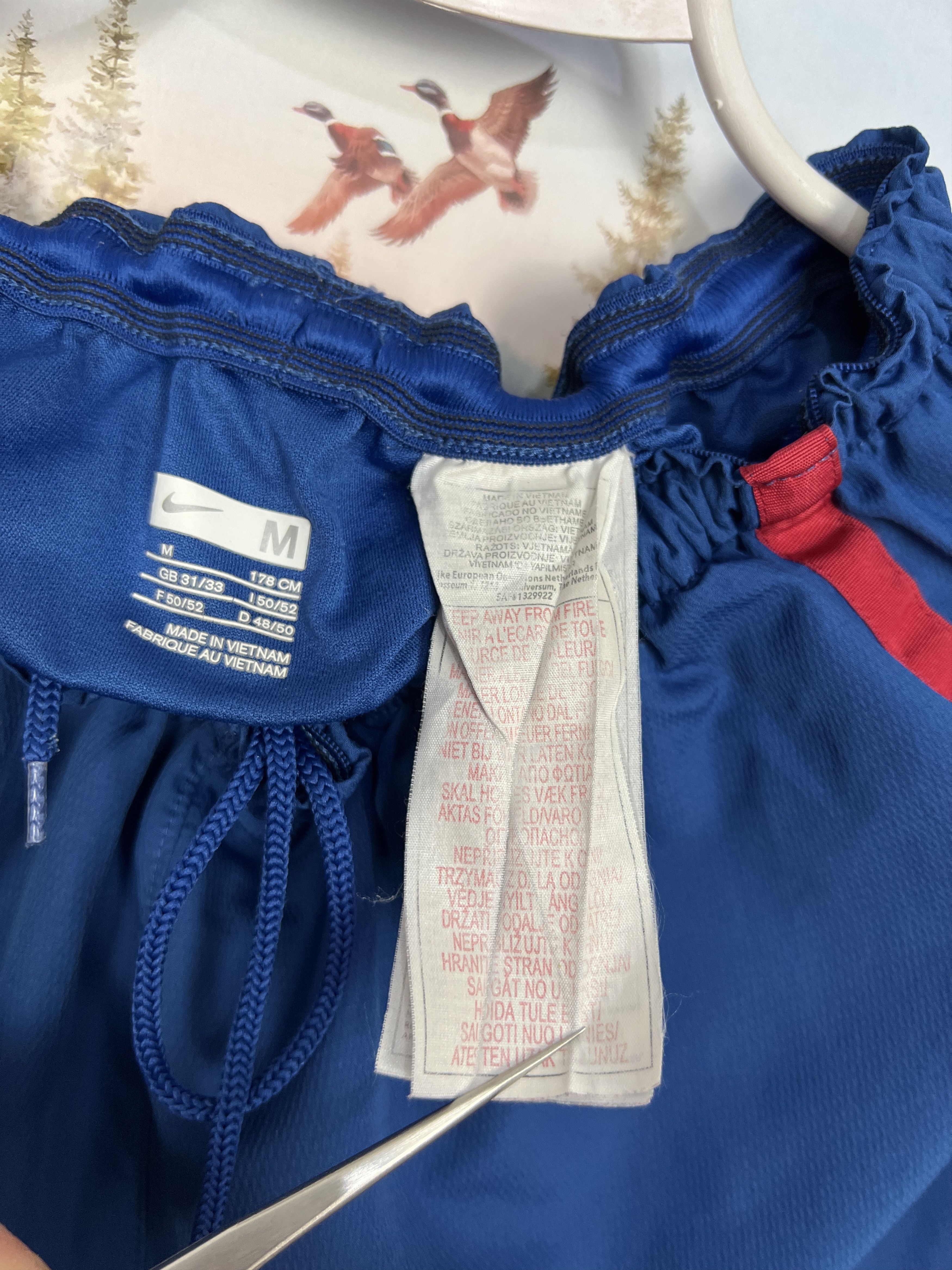 Nike Vintage Nike FC Barcelona Football Shorts Blue Soccer M Size US 32 / EU 48 - 8 Thumbnail