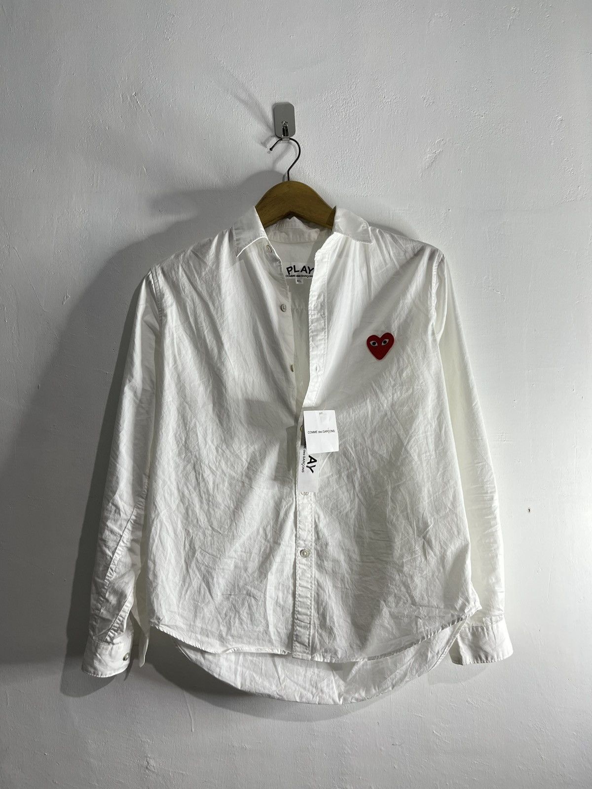 Comme des Garcons Comme des garcons AD2019 play shirt Size US XL / EU 56 / 4 - 1 Thumbnail