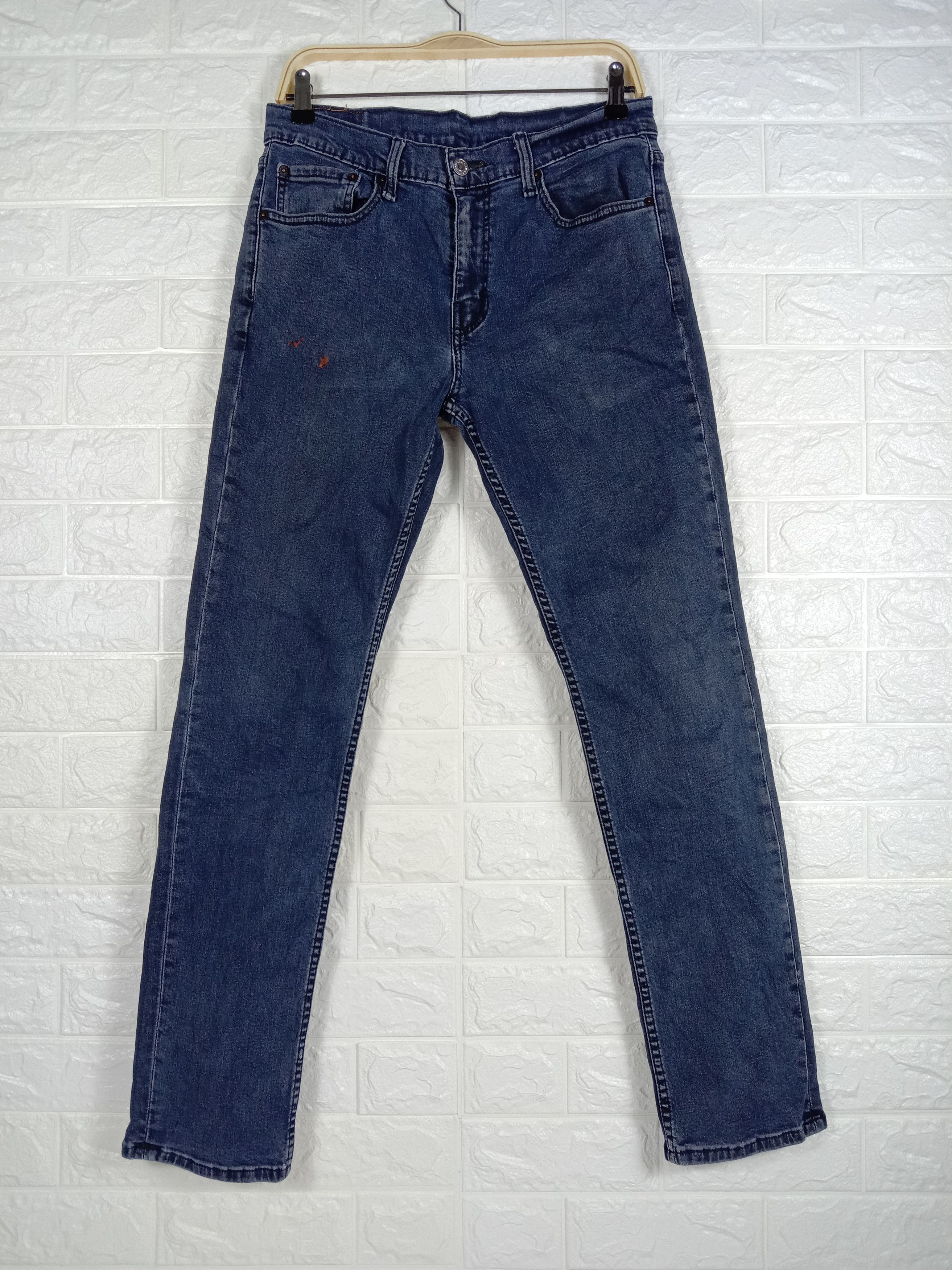 Levi's Vintage Levi's 511 Slim Jeans Dark Blue Denim Size US 31 - 1 Thumbnail