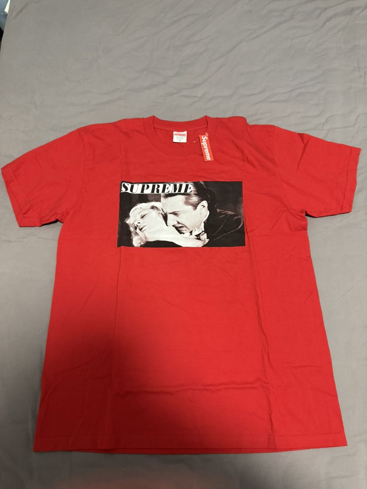 Supreme Supreme bela lugosi tee T-shirt Size US M / EU 48-50 / 2 - 1 Thumbnail