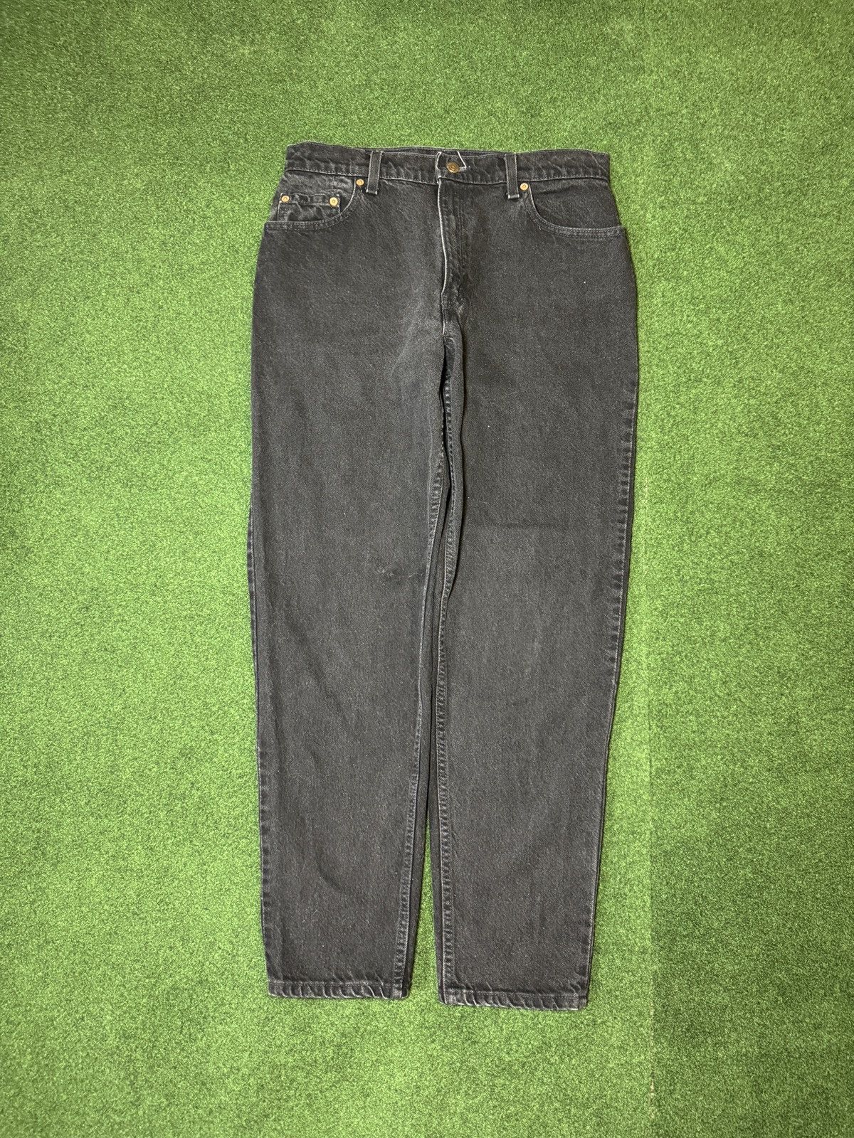 Levi's × Levi's Vintage Clothing × Vintage Vintage 90s Levi’s 550 Relaxed Fit Dark Wash Wide Leg Jeans Size US 32 / EU 48 - 4 Thumbnail