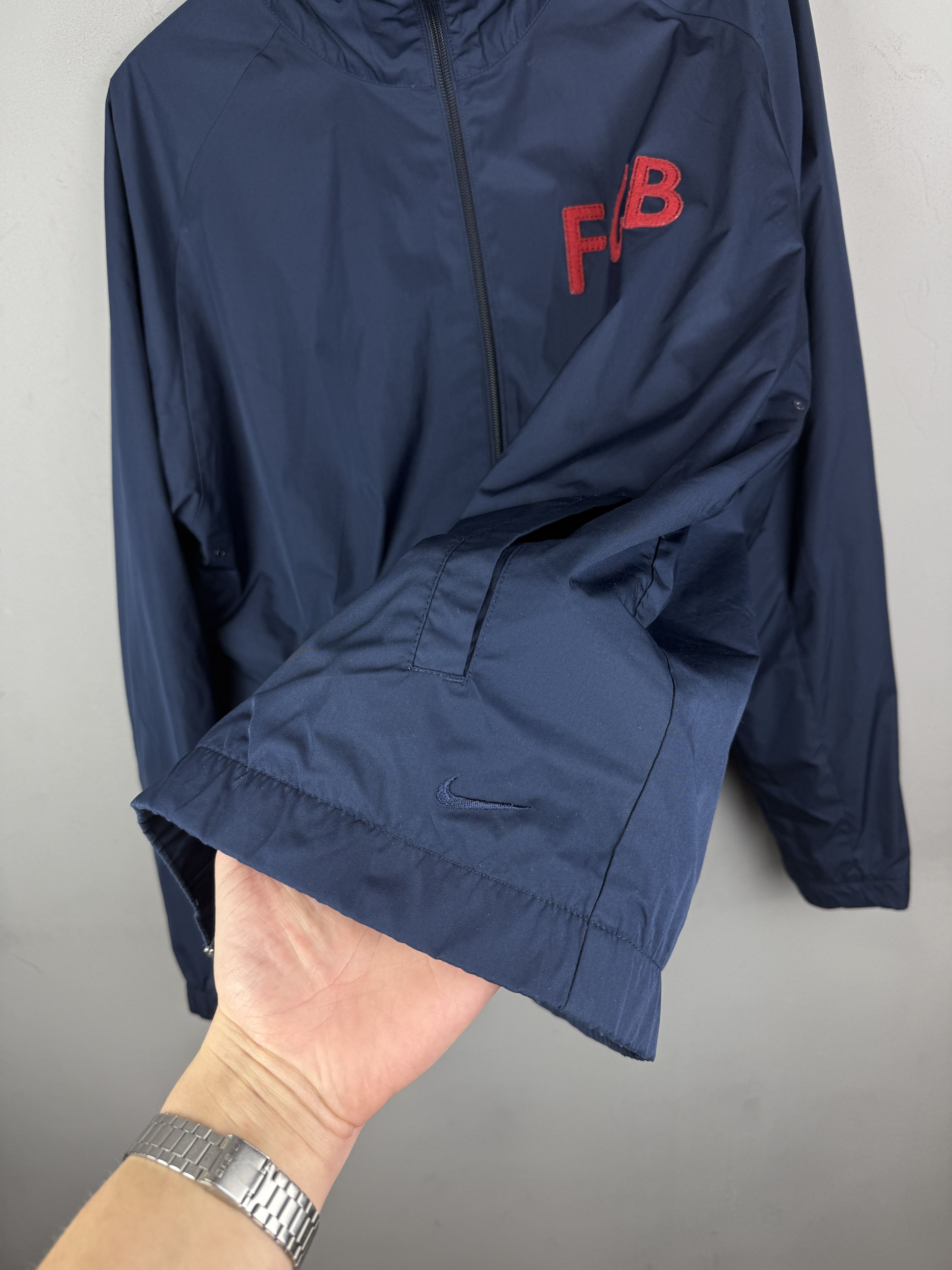 Nike × Vintage Nike Vintage FCB Jacket Navy Nylon Barcelona Windbreaker Size US XL / EU 56 / 4 - 7 Thumbnail