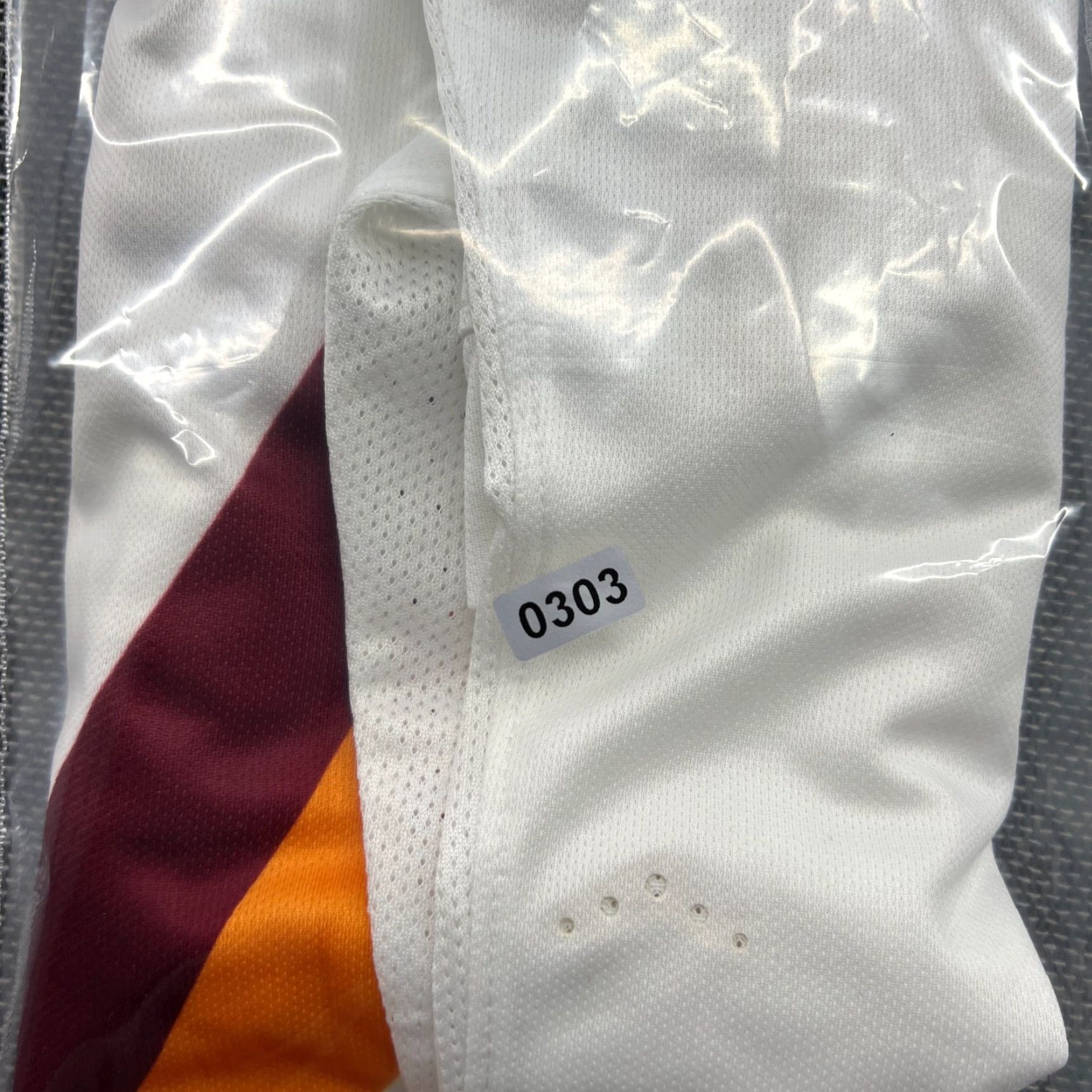 Nike Nike Roma 2014 2015 Away Destro #22 Player Issue Football Jersey Mens Large White T-Shirt Jerseys Mens L White Nike Size US L / EU 52-54 / 3 - 2 Thumbnail