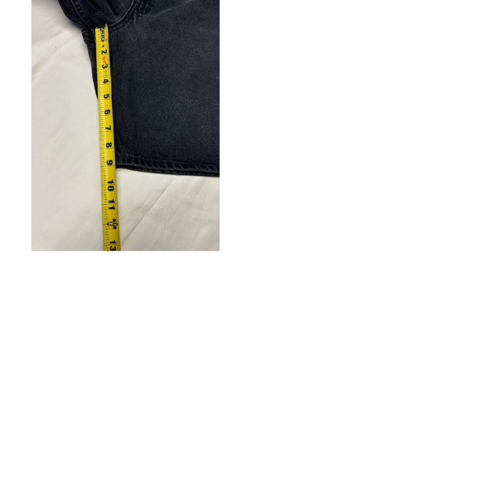 Levi's VINTAGE Levi's 550 Relaxed Fit Black Denim Shorts Bermuda Men 42 Charcoal Wash Pockets Casual Streetwear 90s Womens Mens Boys Girls Size US 42 / EU 58 - 9 Thumbnail
