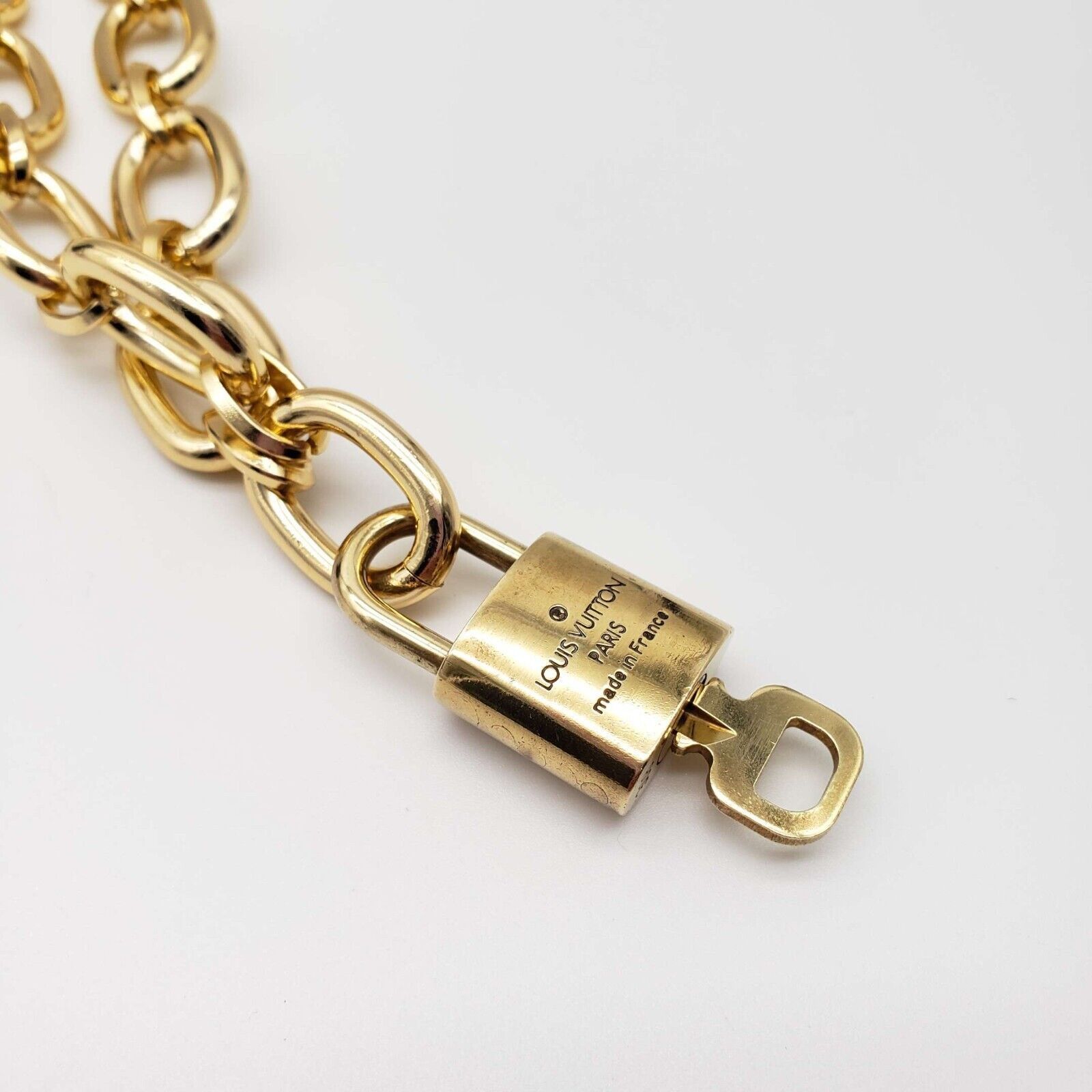 Louis Vuitton Auth Louis Vuitton Lock & Key w/ Unbranded Gold Plated Chain Size ONE SIZE - 9 Thumbnail