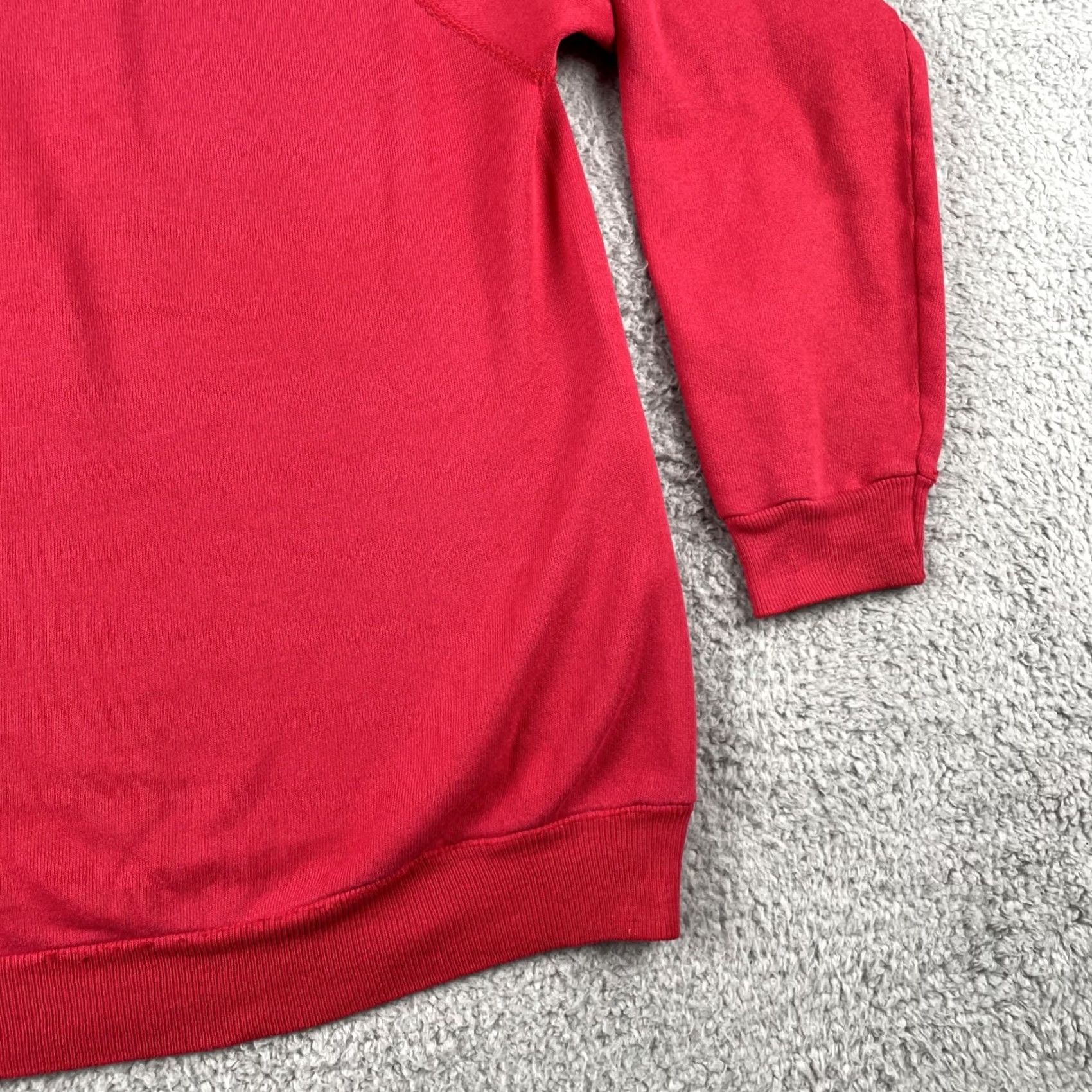 Hanes VINTAGE Hanes Sweatshirt Mens M Red 50/50 Pullover Activewear - 19" Across 23" Down Blank 50/50 Made In USA Size US M / EU 48-50 / 2 - 5 Thumbnail