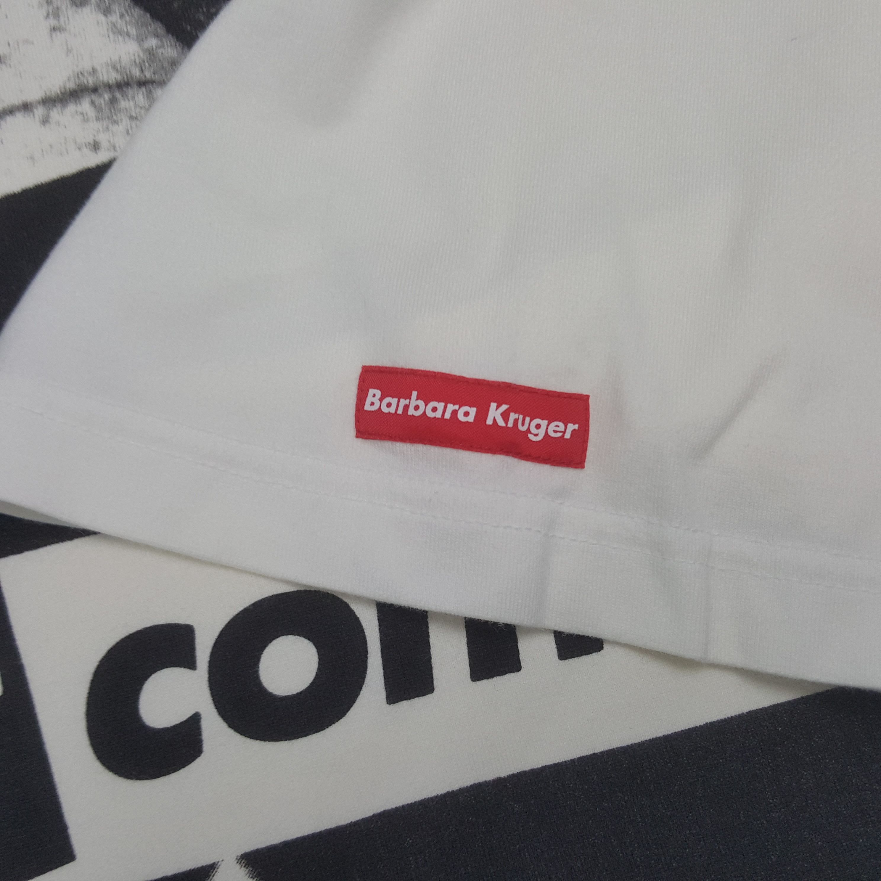 Barbara Kruger Vintage Uniqlo x Barbara Kruger Tshirt Size US M / EU 48-50 / 2 - 5 Thumbnail