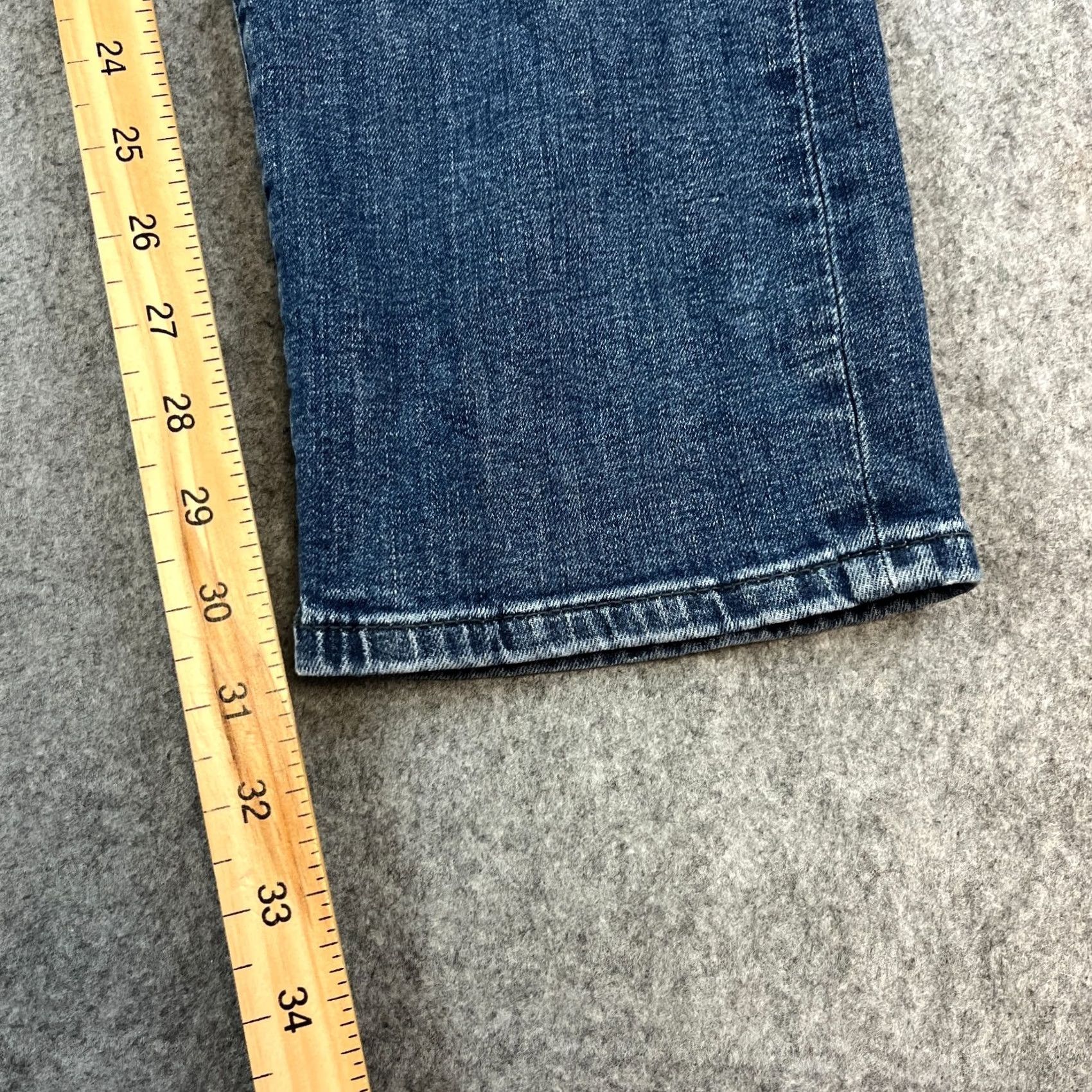 Hugo Boss HUGO BOSS Jeans Tapered Men 32 Regular Stretch 5-Pocket Denim Blue Maine Mid Wash Cotton Polyester Elastan Size US 32 / EU 48 - 4 Thumbnail