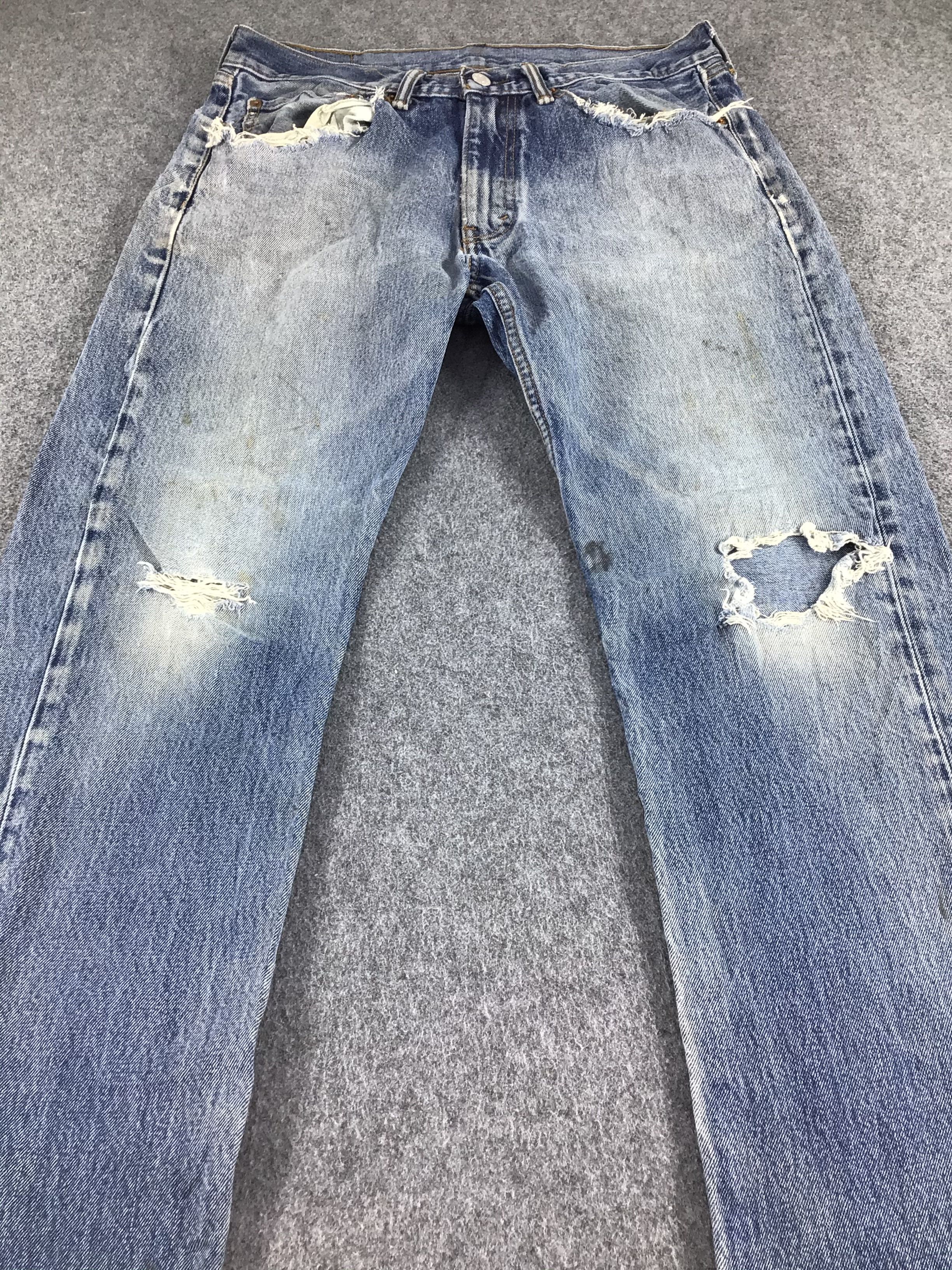 Levi's Distress Vintage Levis 505 Jeans Faded Blue Denim -J512 Size US 33 - 3 Thumbnail