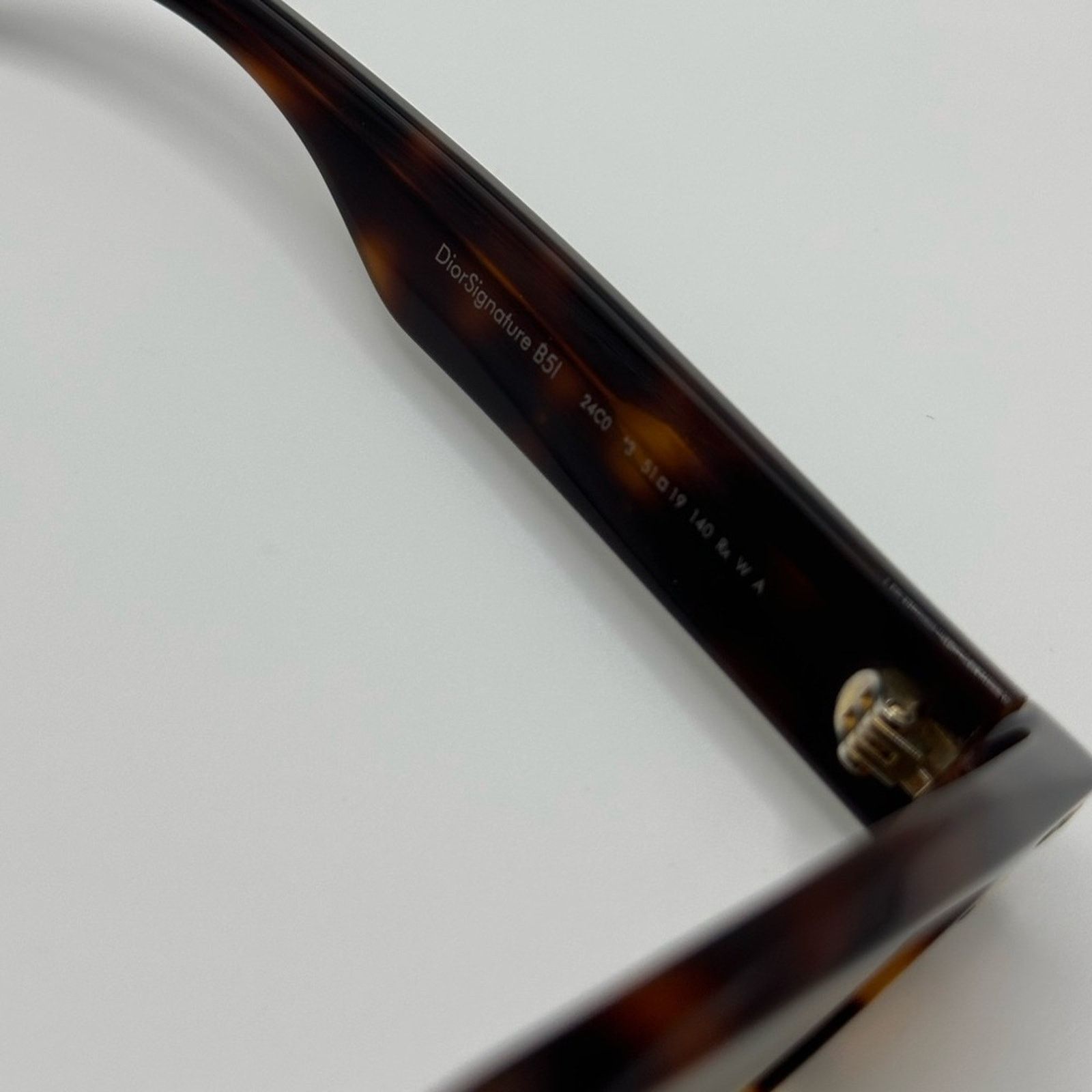 Dior NEW Dior Sunglasses CD40104I 53N Diorsignature B5I Women Size ONE SIZE - 7 Thumbnail