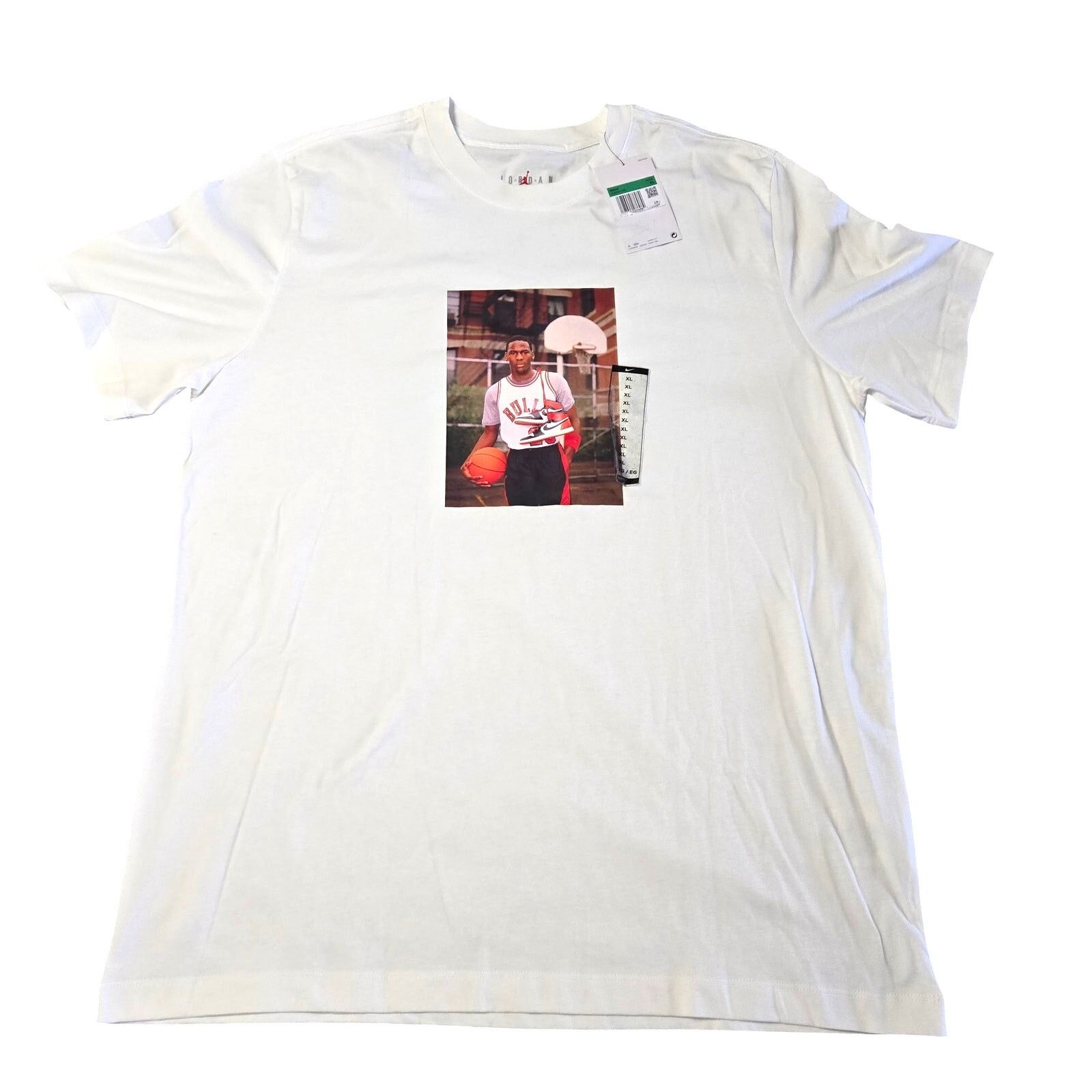 Jordan Brand Jordan Brand Sz XL Mens White Jordan Photo T-Shirt Size US XL / EU 56 / 4 - 1 Thumbnail