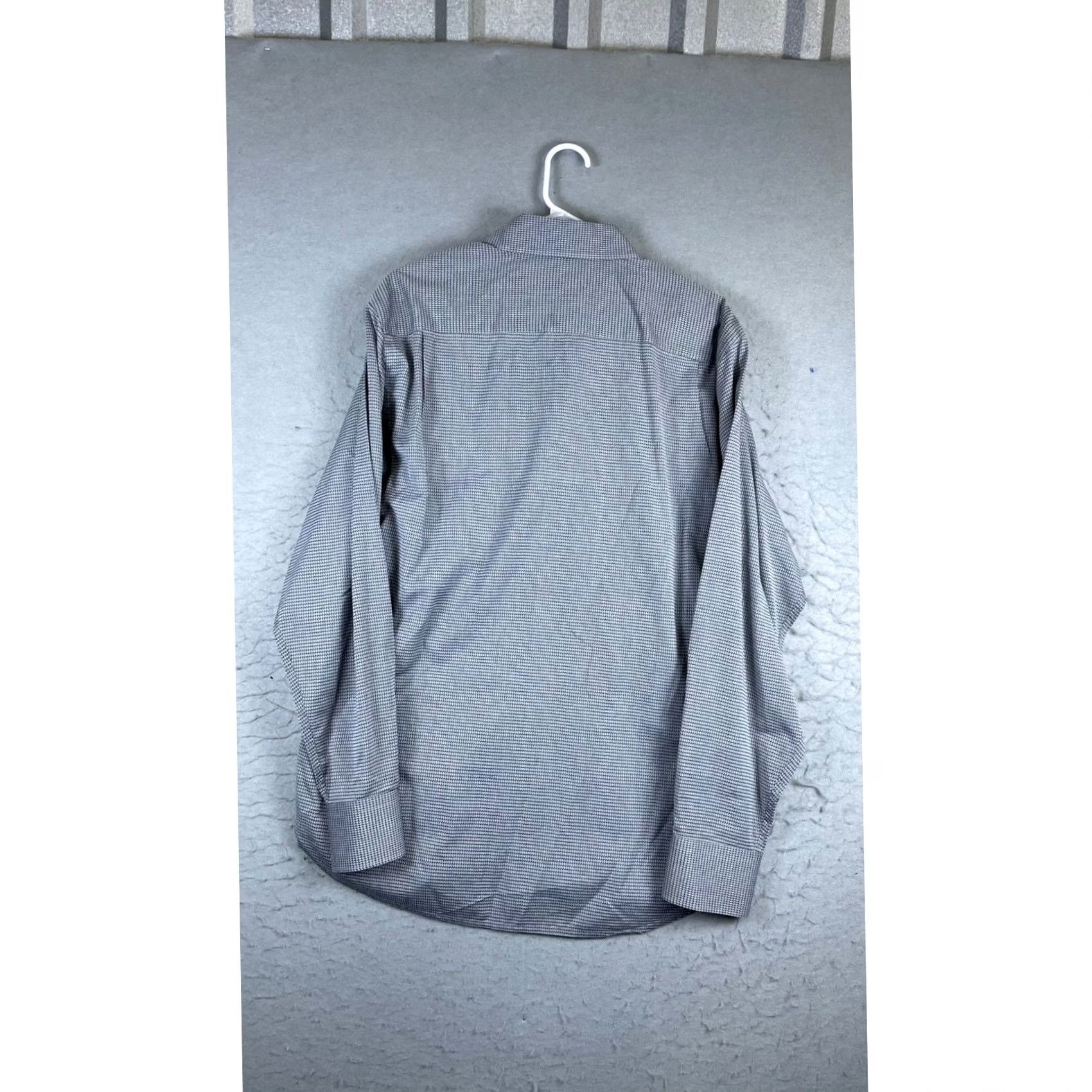 Vintage VINTAGE Italia Button-Up Shirt Mens Large Grey Excellent Long Sleeve Textured Size US L / EU 52-54 / 3 - 3 Thumbnail