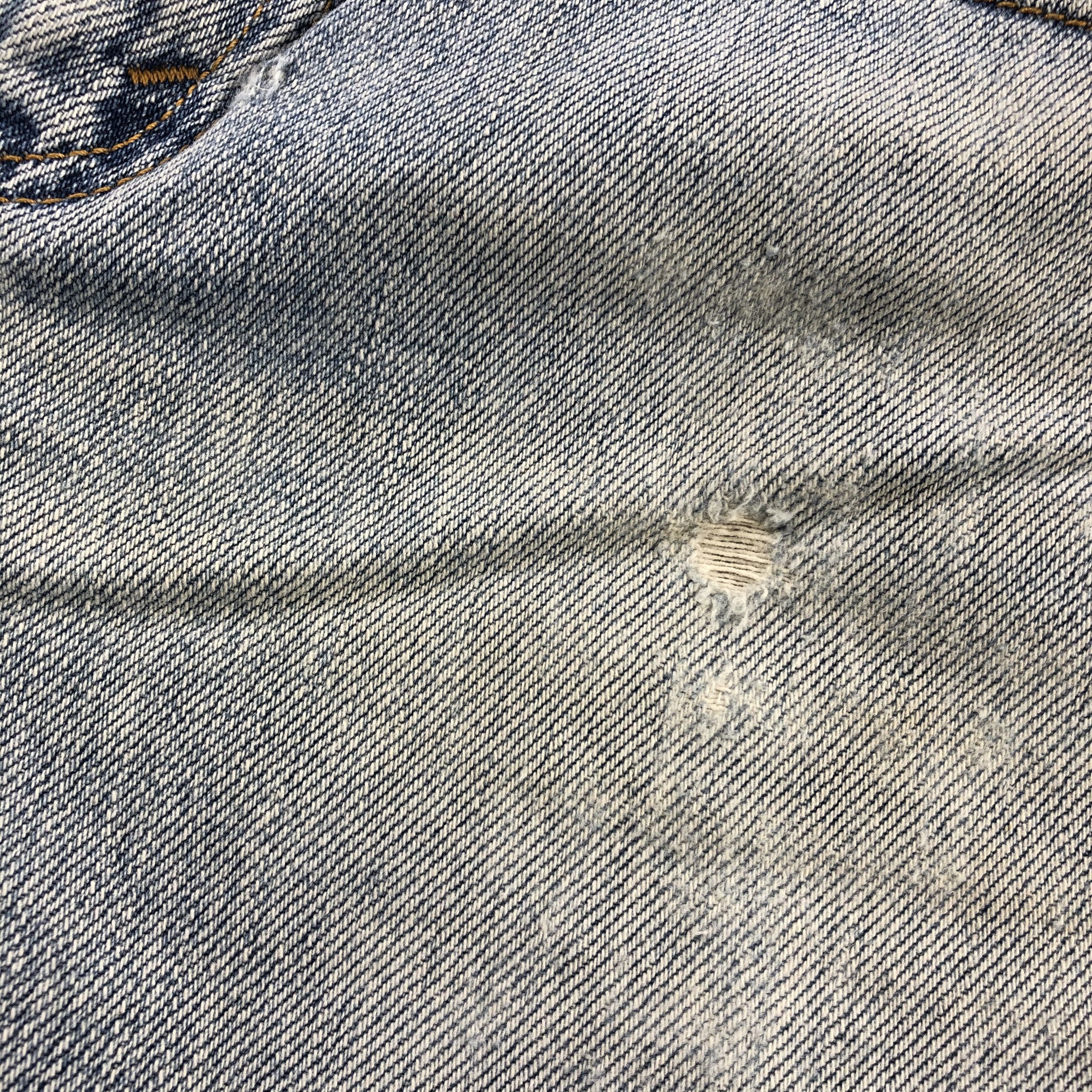 Levi's Vintage Levi's 550 Jeans Distressed Denim KJ884 Size US 29 - 9 Thumbnail