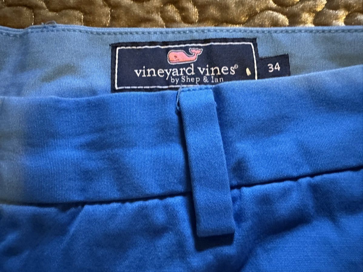 Vineyard Vines Vinyard Vines Royal /Fishbone embroidered shorts Size 34 Size US 34 / EU 50 - 3 Thumbnail