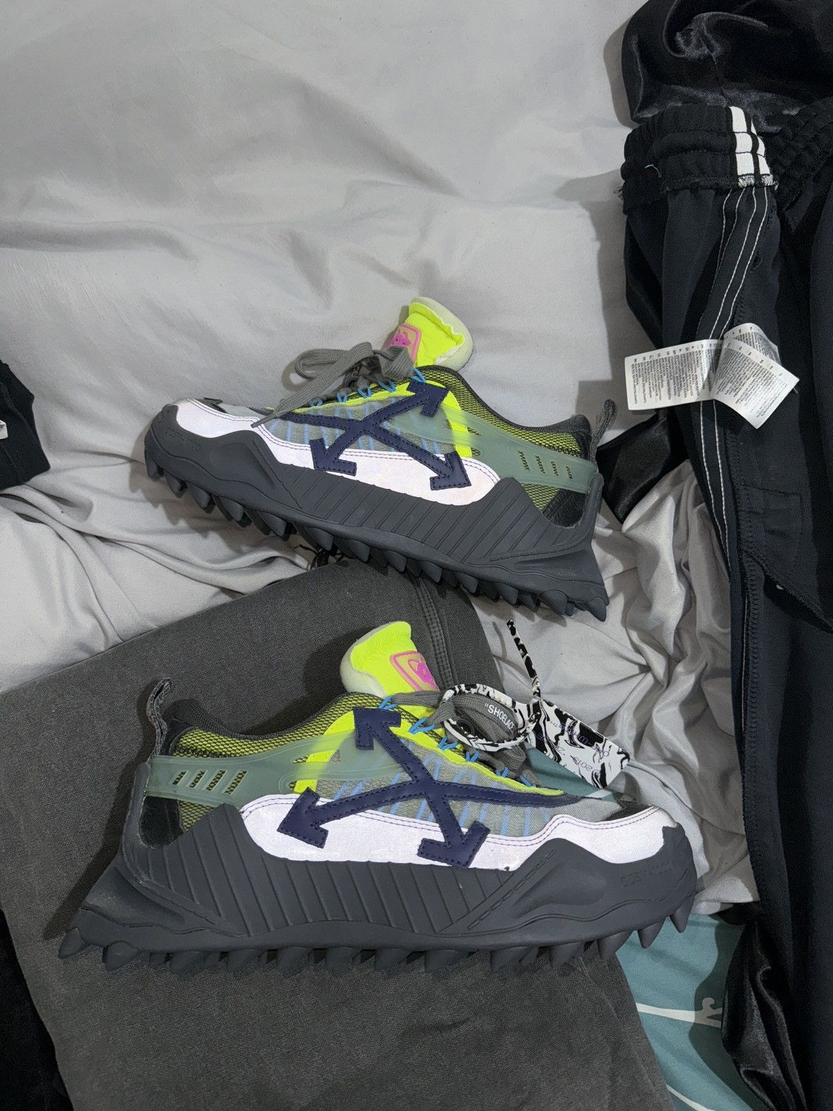 Off-White Off-White ODSY-1000 Size US 8 / EU 41 - 2 Thumbnail