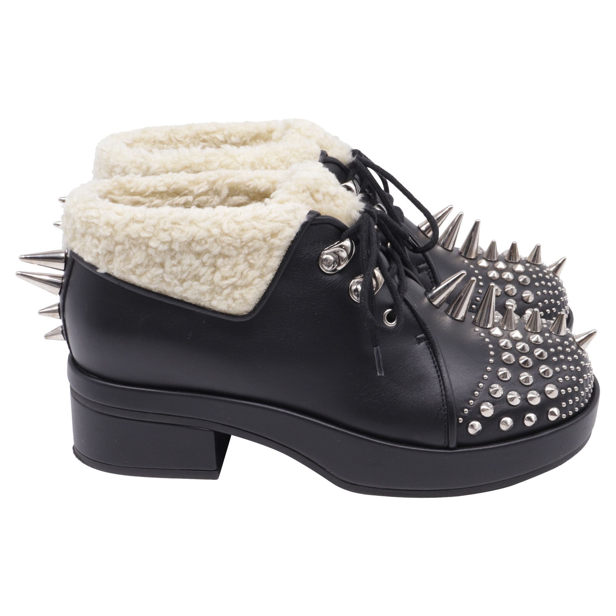 Gucci Gucci Harlem Spike Shear-Lined Ankle Boots in Black Leather Size US 5 / IT 35 - 1 Thumbnail