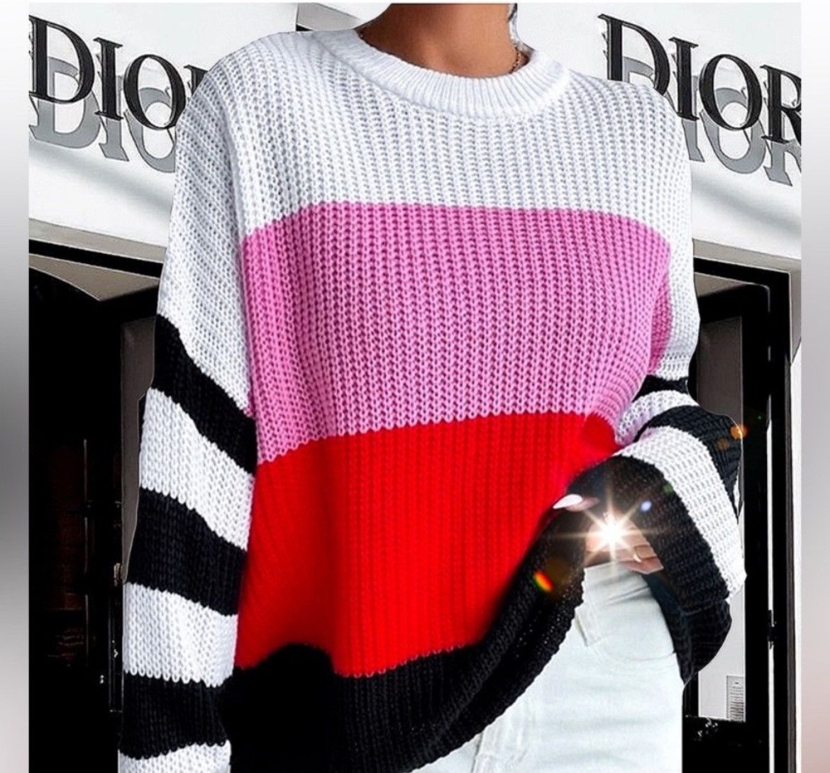 Designer × Other NWT, Lavishly Paris Women’s Colorblock Sweater. Size M / US 6-8 / IT 42-44 - 1 Thumbnail