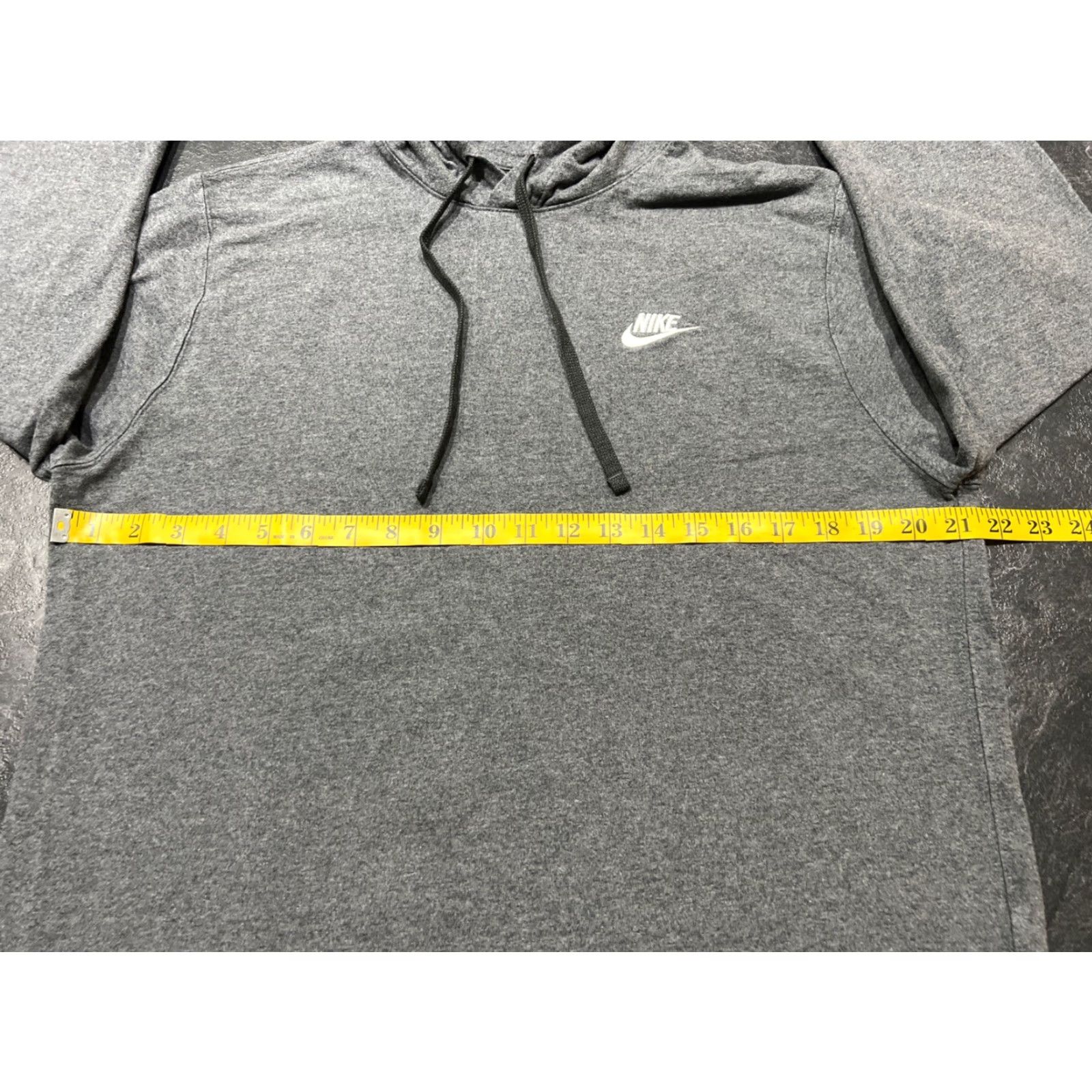 Nike Nike Sportswear Hoodie Men Pullover M Gray Embroidered Logo Lightweight Fleece All Seasons 90s Sports Theme Mens Size US M / EU 48-50 / 2 - 6 Thumbnail