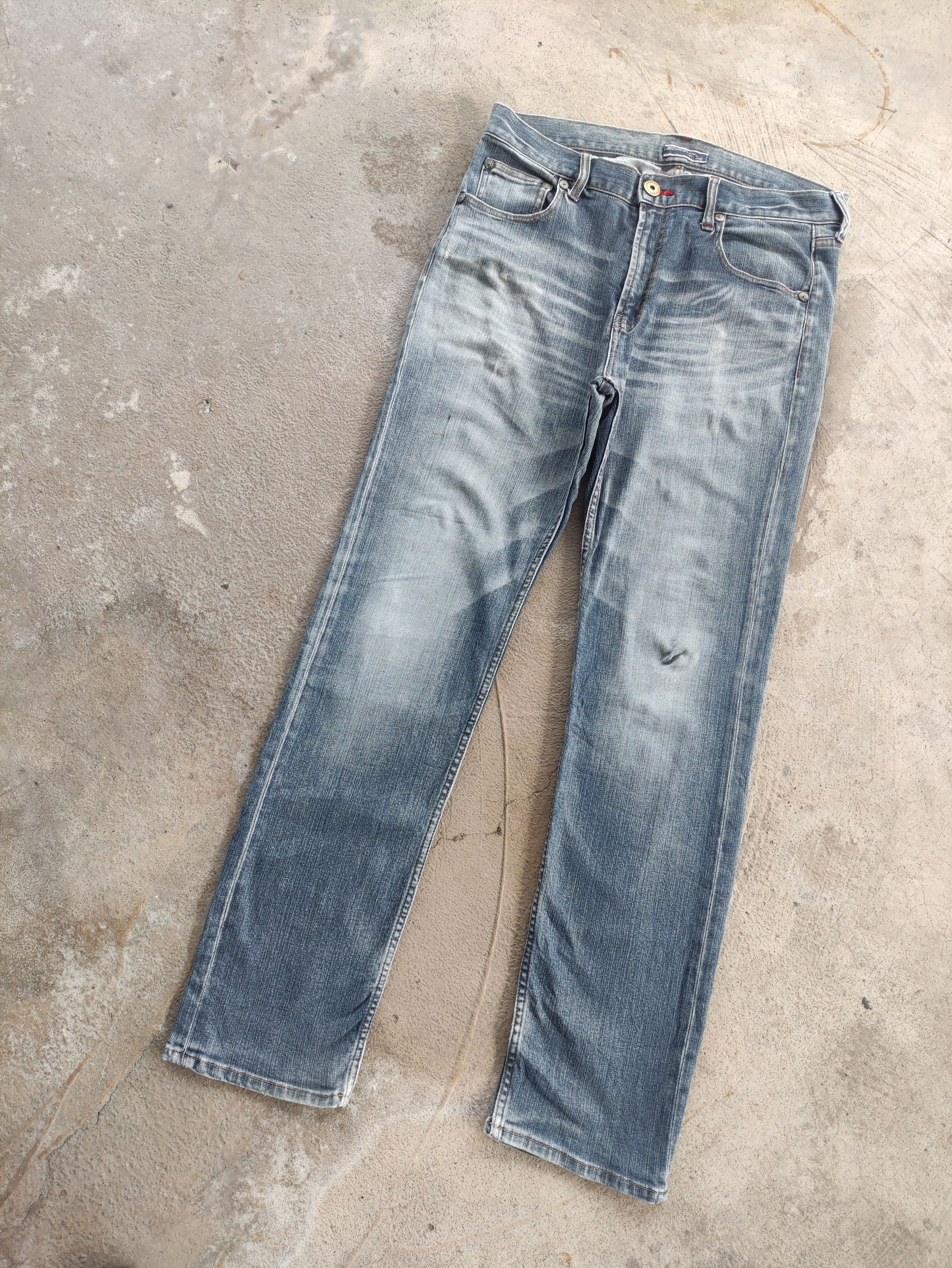 Japanese Brand Vintage Japanese Jean Distressed Faded Denim Pants Size US 34 / EU 50 - 2 Thumbnail