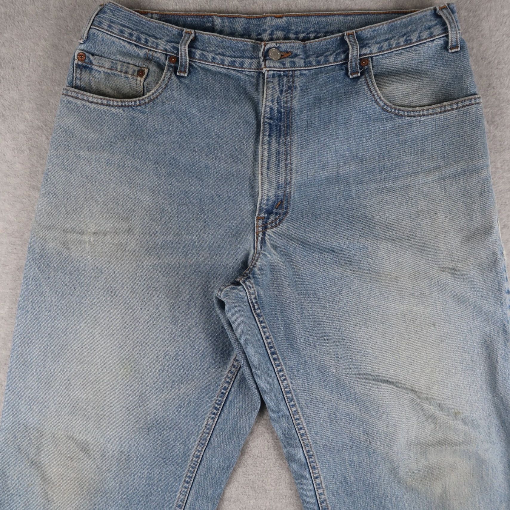 Levi's VINTAGE Levis 560 36x32 (36x30.75) Red Tab Tapered Leg Denim Jeans Canada 90s Size US 36 / EU 52 - 3 Thumbnail