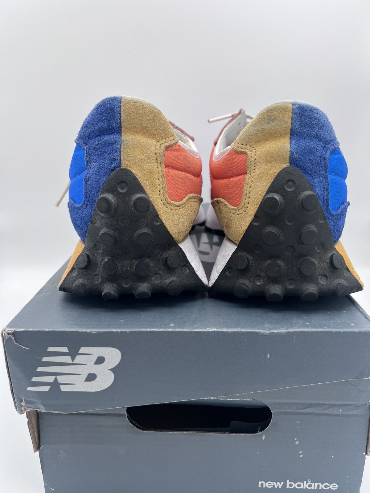 New Balance New Balance 327 Blue Orange Men’s Size 9.5 MS327LAA Size US 9.5 / EU 42-43 - 5 Thumbnail