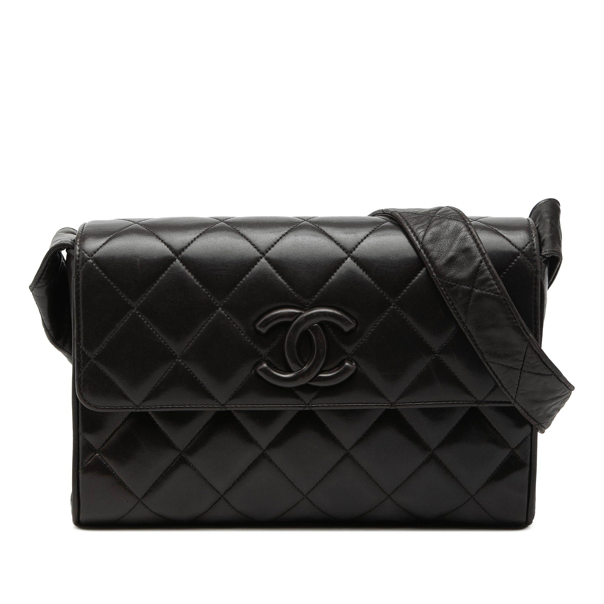 Chanel CC Quilted Lambskin Flap Crossbody Size ONE SIZE - 1 Thumbnail