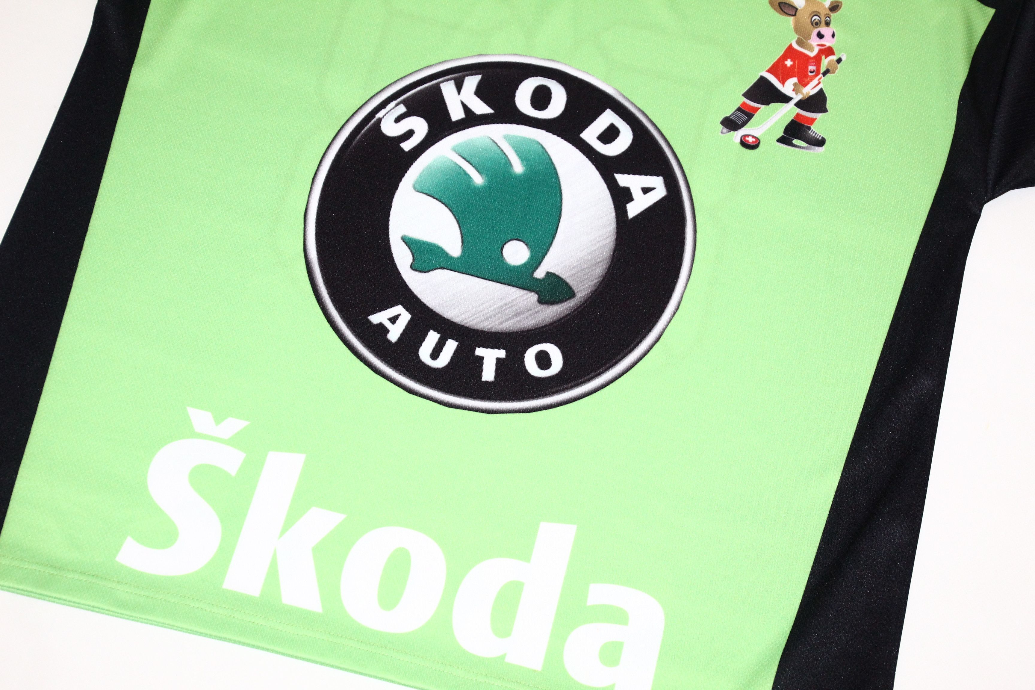 Formula 1 VTG Skoda Racing Team Ice Hockey Jersey Size US XXL / EU 58 / 5 - 8 Thumbnail