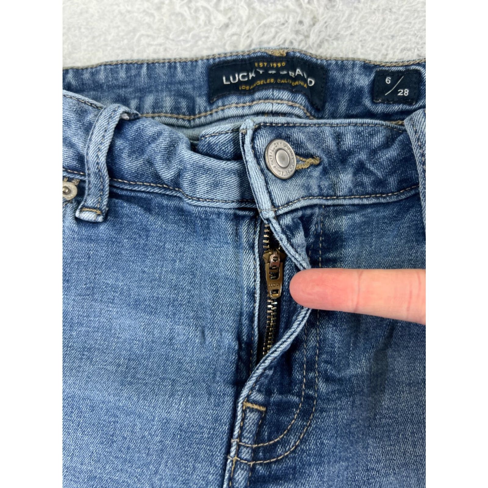 Lucky Brand Lucky Brand Jeans Women 6 Denim Straight Crop 28x23 Blue 5-Pocket USA Vintage 90s Womens Size 28" / US 6 / IT 42 - 5 Thumbnail