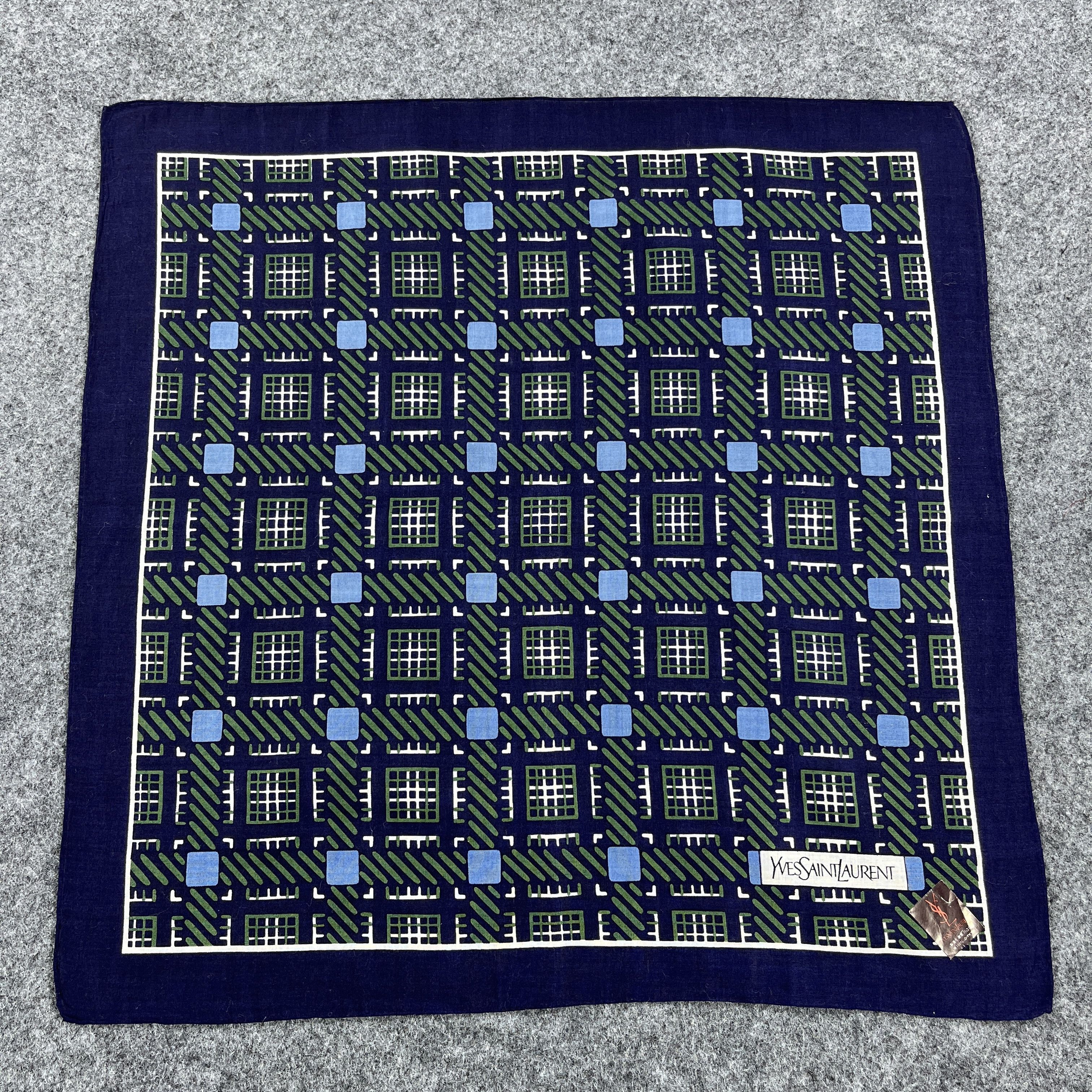 Vintage Yves Saint Laurent Handkerchief / Neckerchief B1008 Size ONE SIZE - 1 Thumbnail
