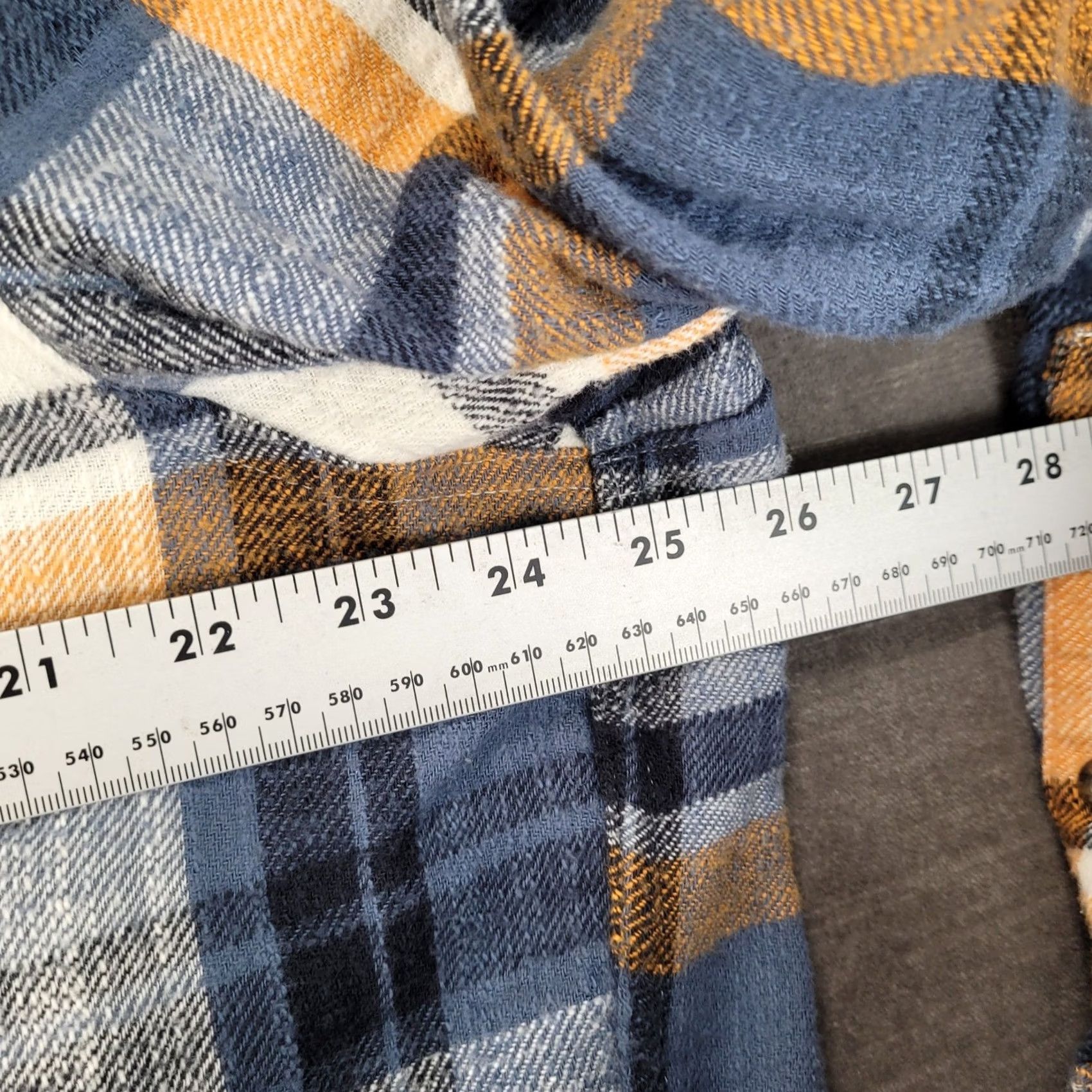 Vintage LL Bean Mens XL Blue Orange Plaid Flannel Shirt Cotton Slightly Fitted Size US XL / EU 56 / 4 - 6 Thumbnail
