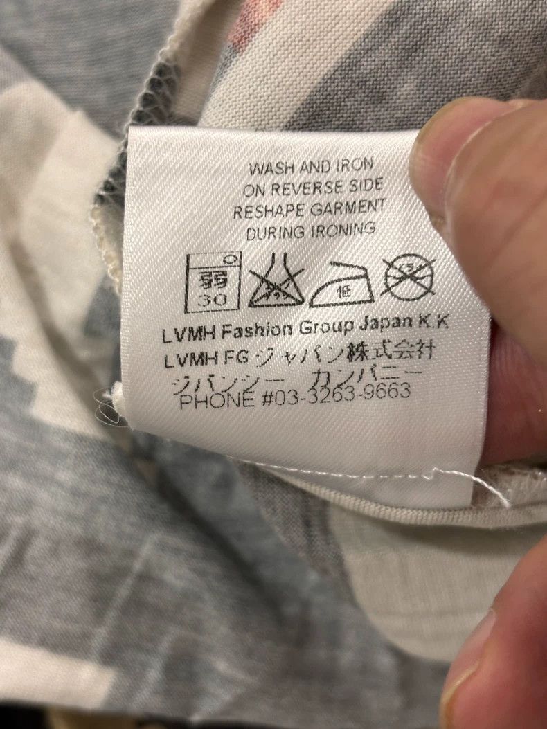 Givenchy Givenchy Givenchy Short Sleeve TShirt in Unique Pattern -2 Size US XS / EU 42 / 0 - 7 Thumbnail