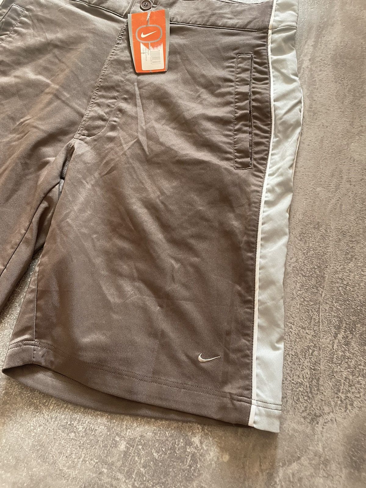 Nike × Vintage NEW Vintage Nike Shorts Swoosh Logo Y2K 90s Size US 33 - 2 Thumbnail