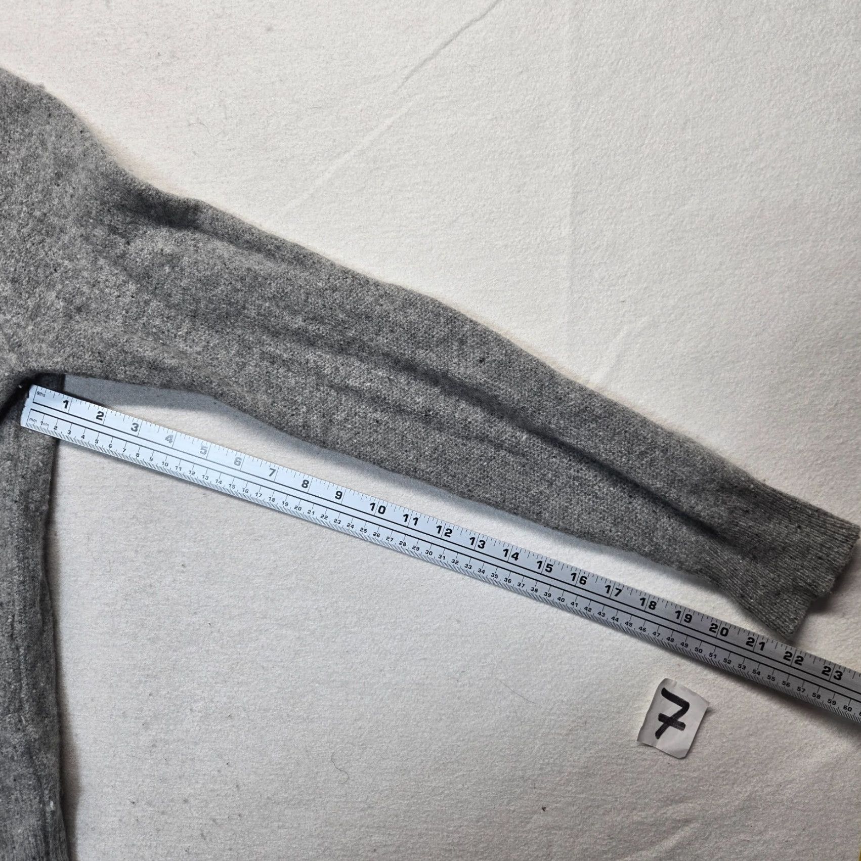 Gap Vintage Gap Sweater Unisex Adults L Gray Wool Acrylic 80s Crew Neck Knit Pullover Size L / US 10 / IT 46 - 5 Thumbnail
